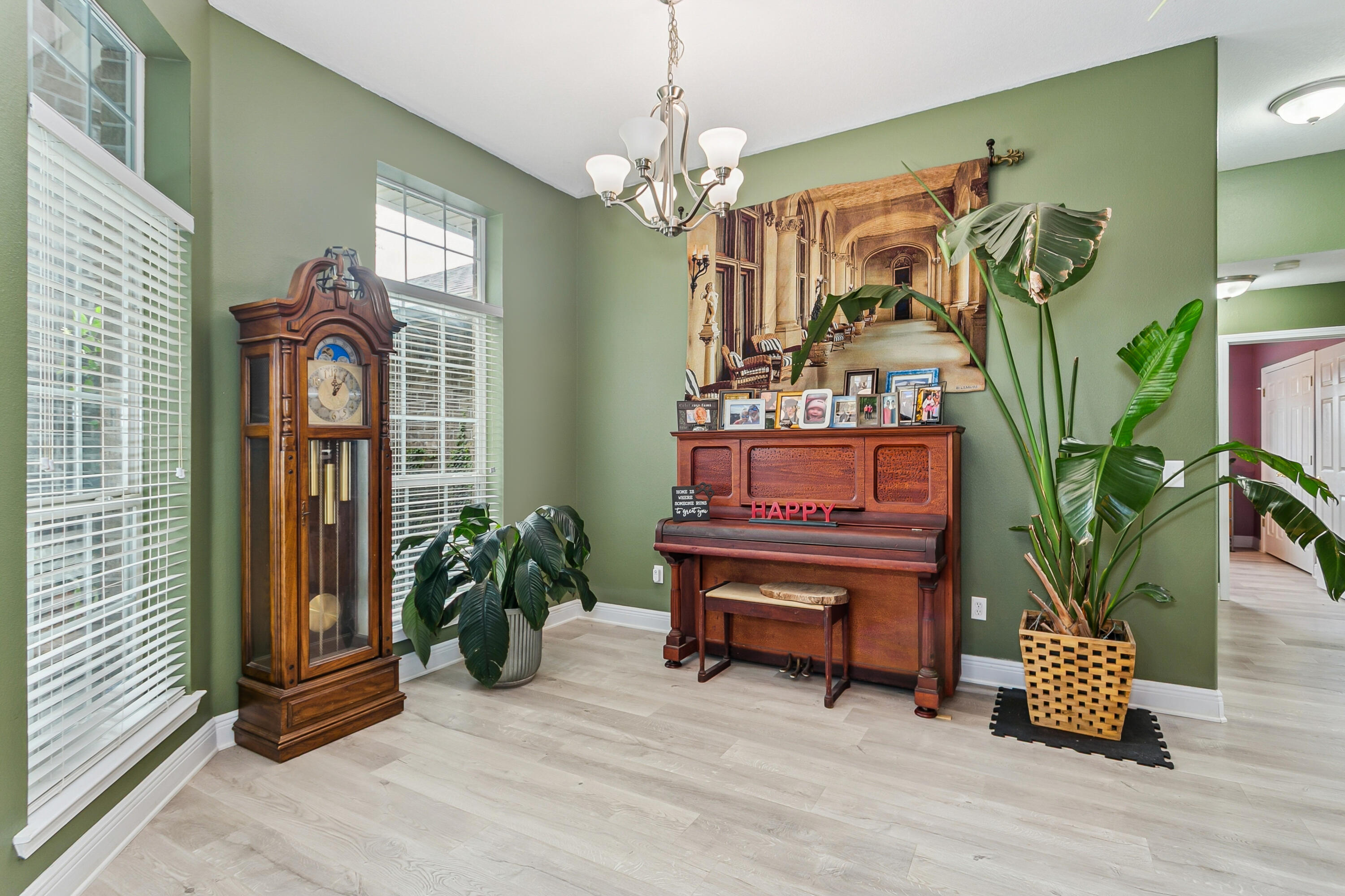 HARVELLS CROSSING - Residential