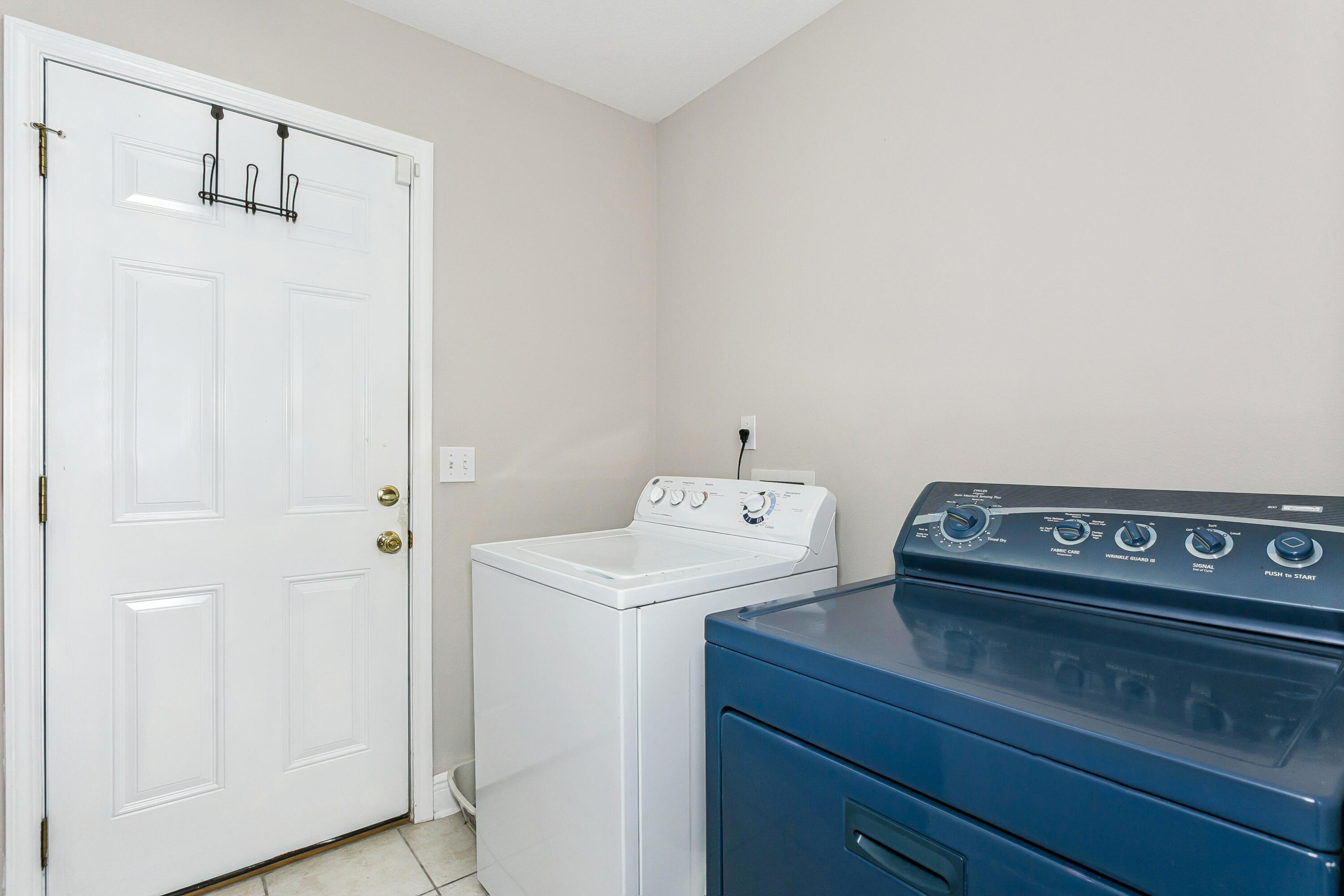 HARVELLS CROSSING - Residential