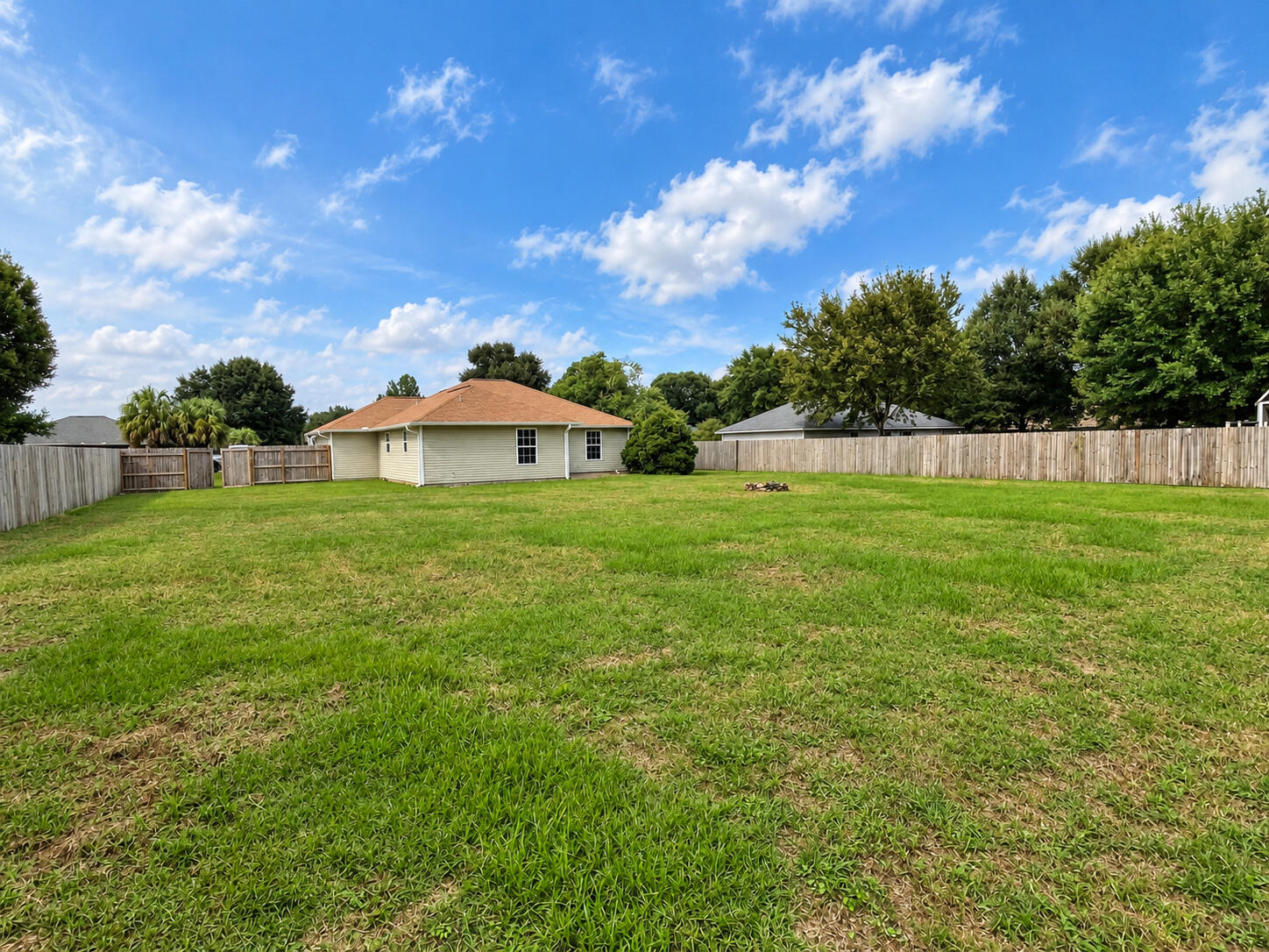 PLANTATION WOODS - Residential