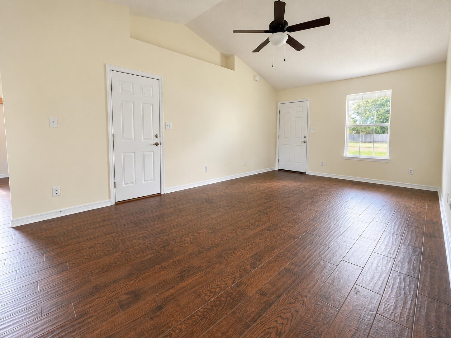 PLANTATION WOODS - Residential