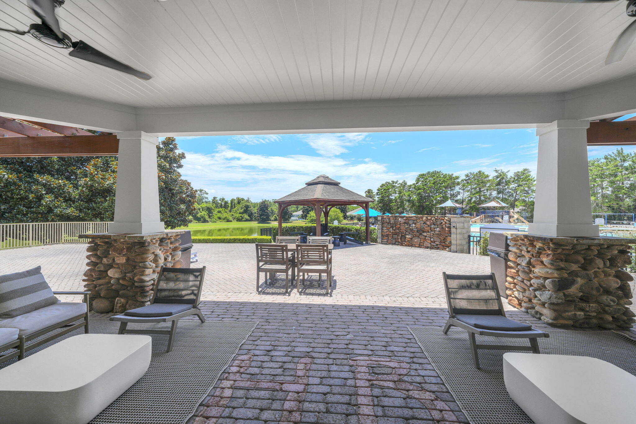 HAMMOCK BAY - Residential