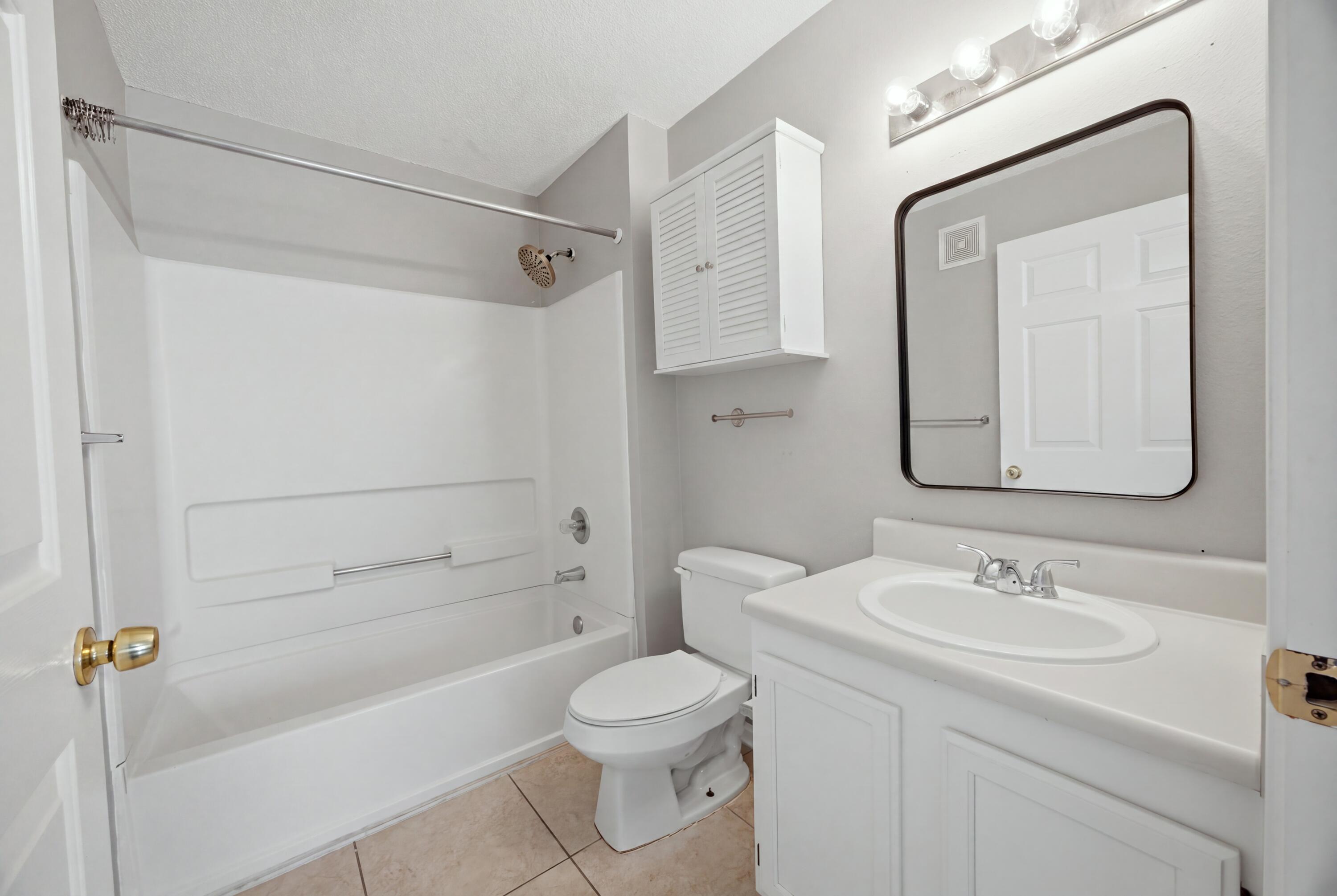 INDIAN LAKE - Residential