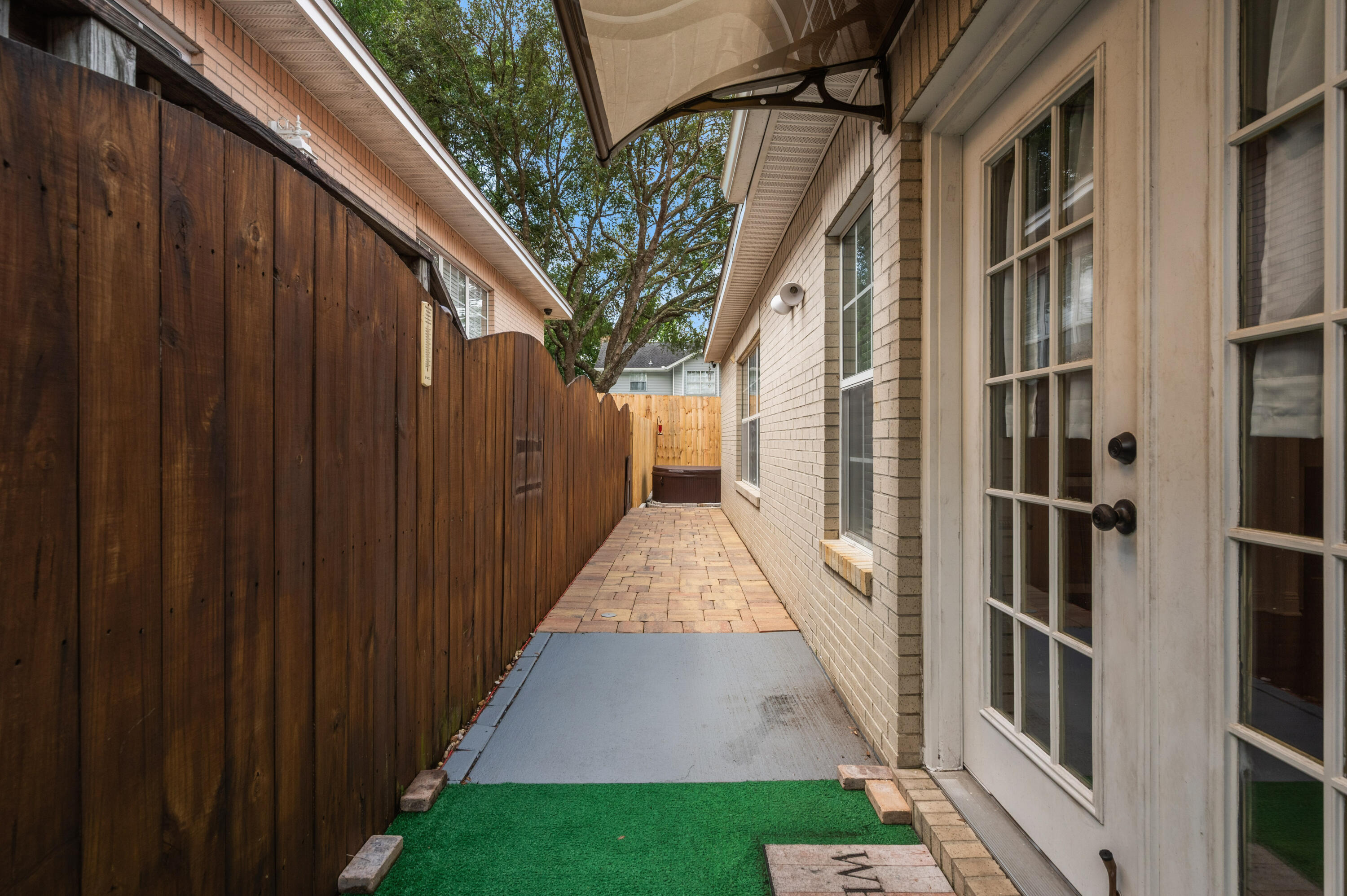 MEDITERRANEAN VILLAGE AT BLUEWATER BAY - Residential