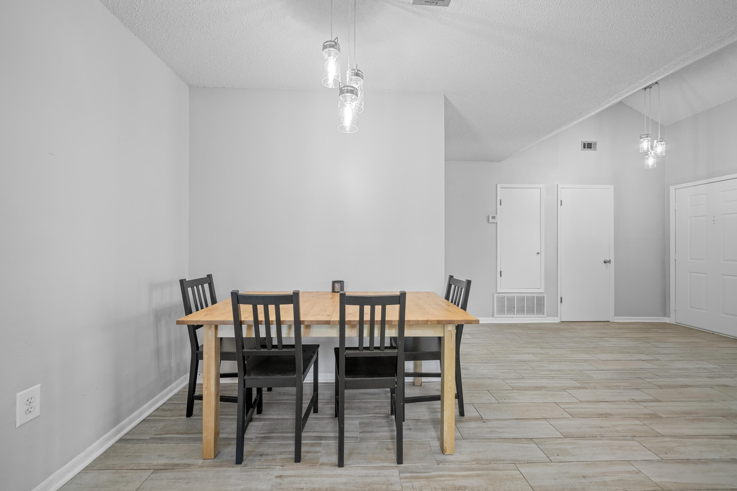 HIDDEN TRAILS PH 1 - Residential