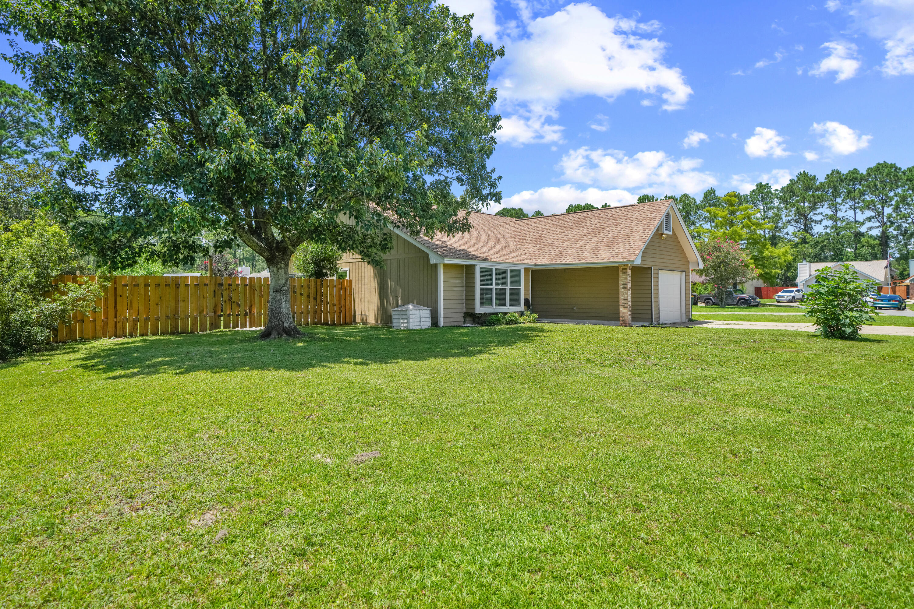 HIDDEN TRAILS PH 1 - Residential