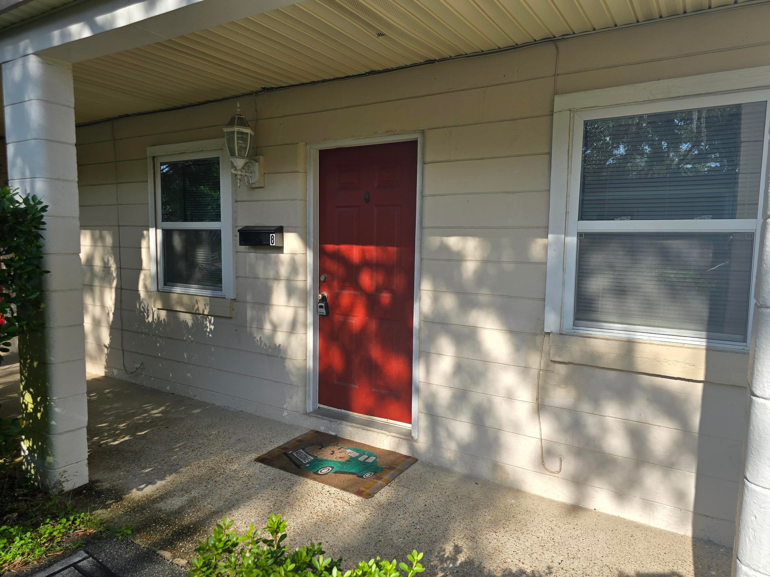 EDGEWATER - Residential Lease