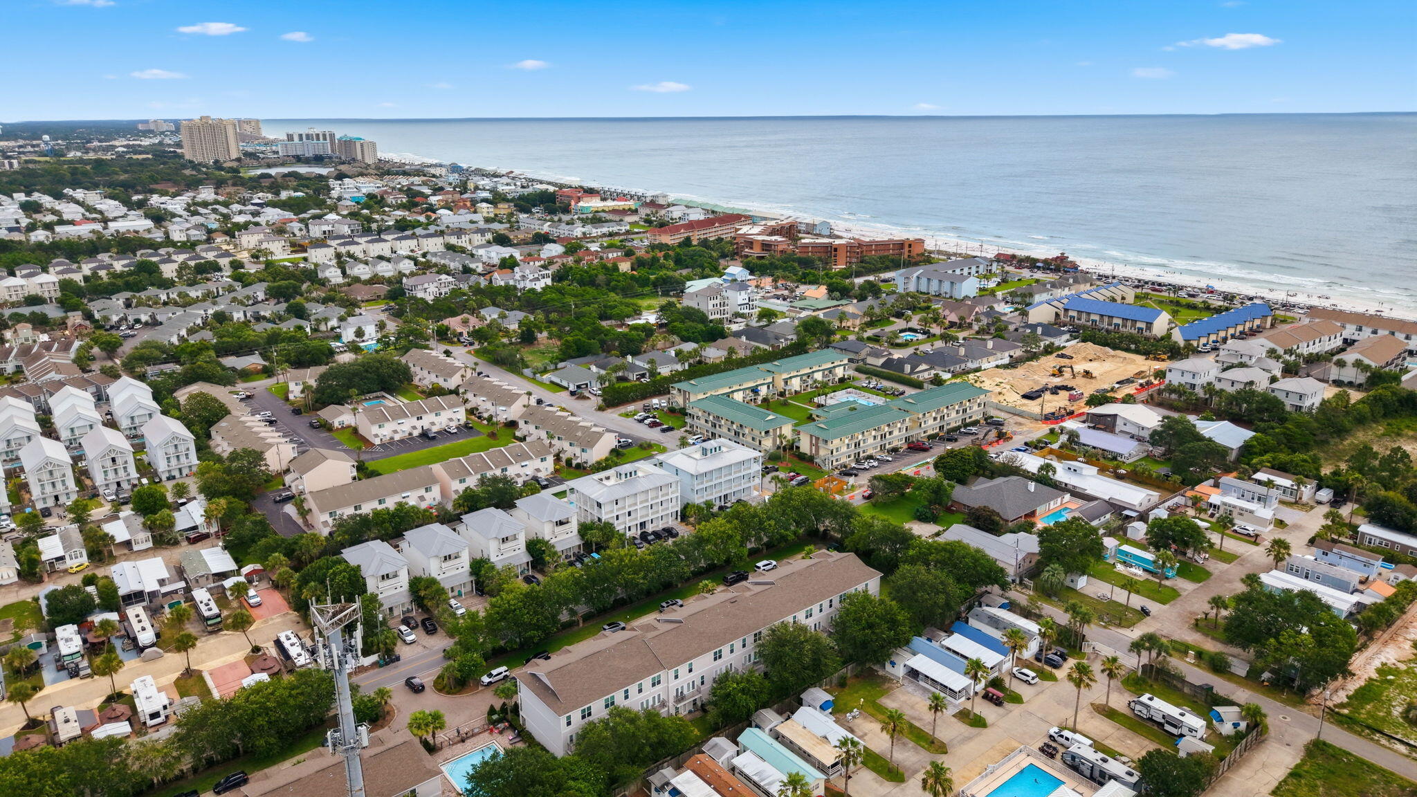DRIFTWOOD DRIVE TOWNHOMES - Residential