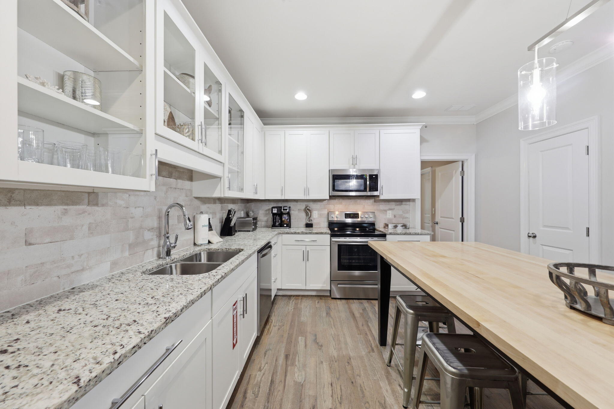 DRIFTWOOD DRIVE TOWNHOMES - Residential