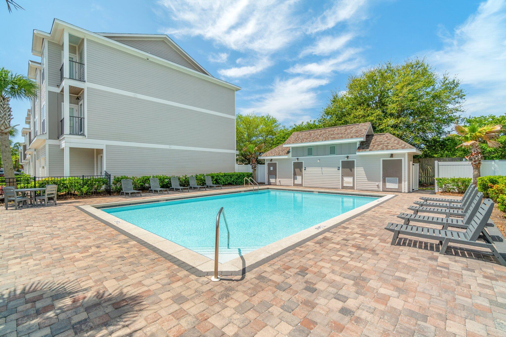 DRIFTWOOD DRIVE TOWNHOMES - Residential
