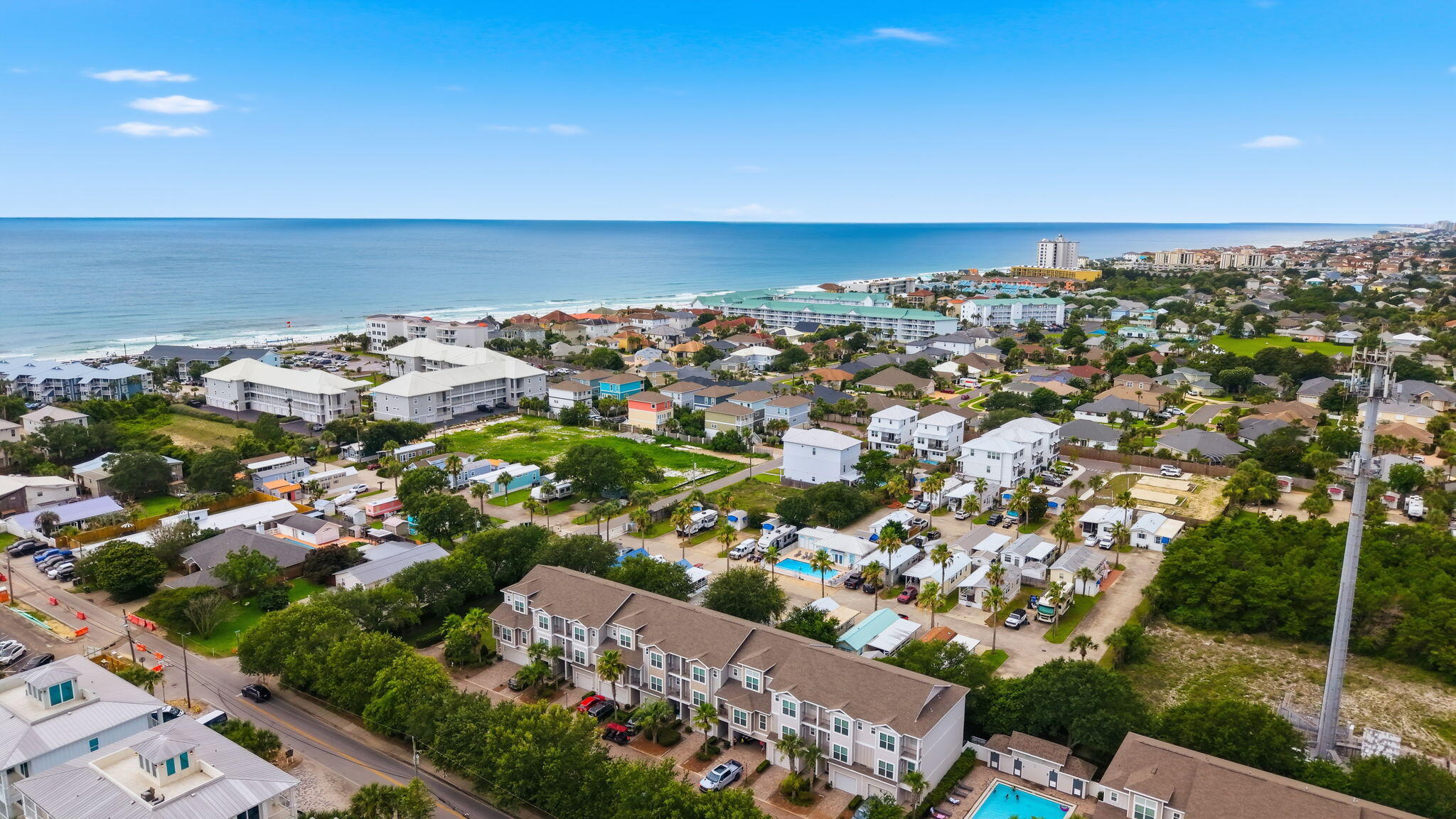 DRIFTWOOD DRIVE TOWNHOMES - Residential