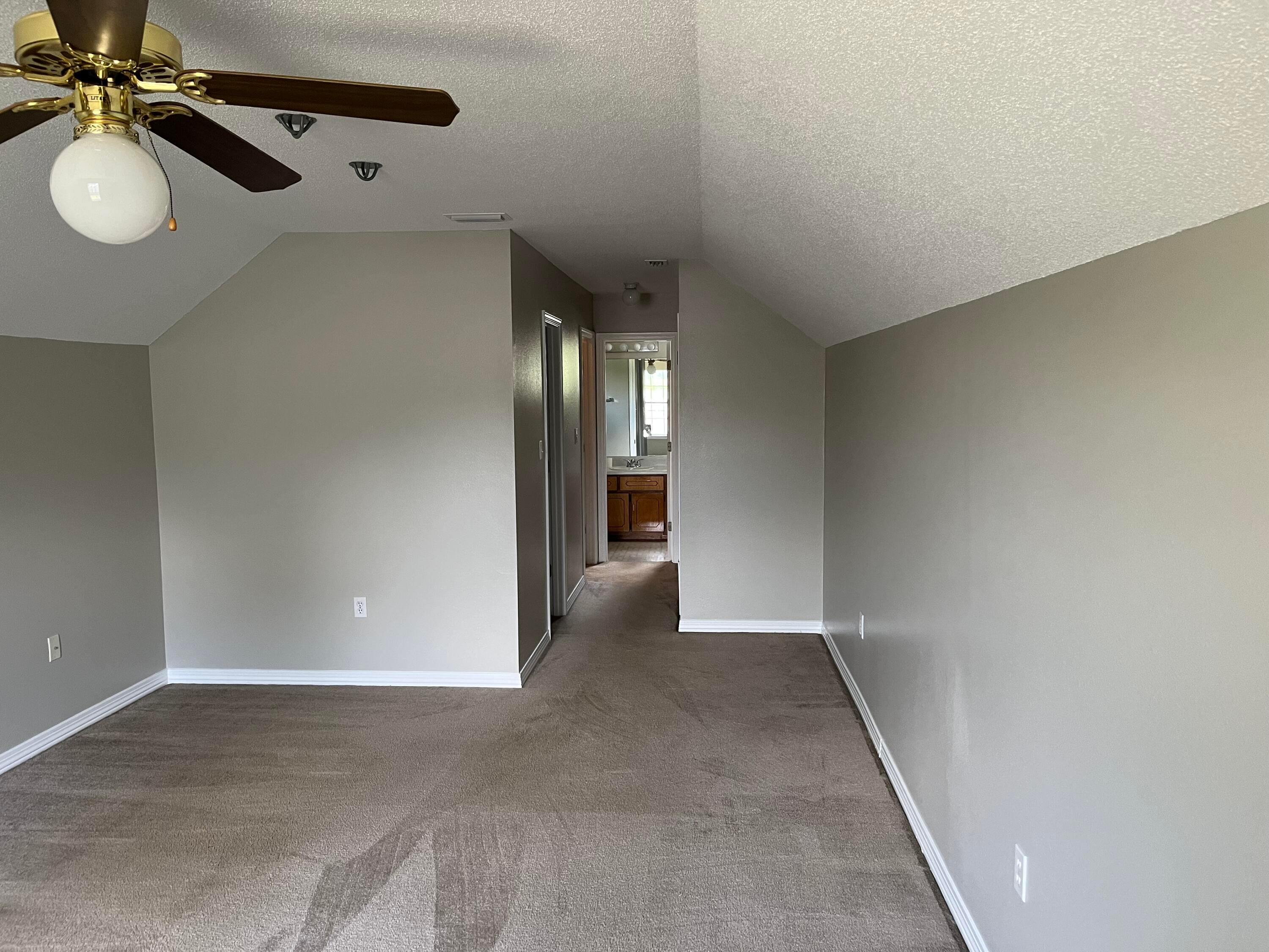 SHOAL TERRACE ESTATES - Residential Lease