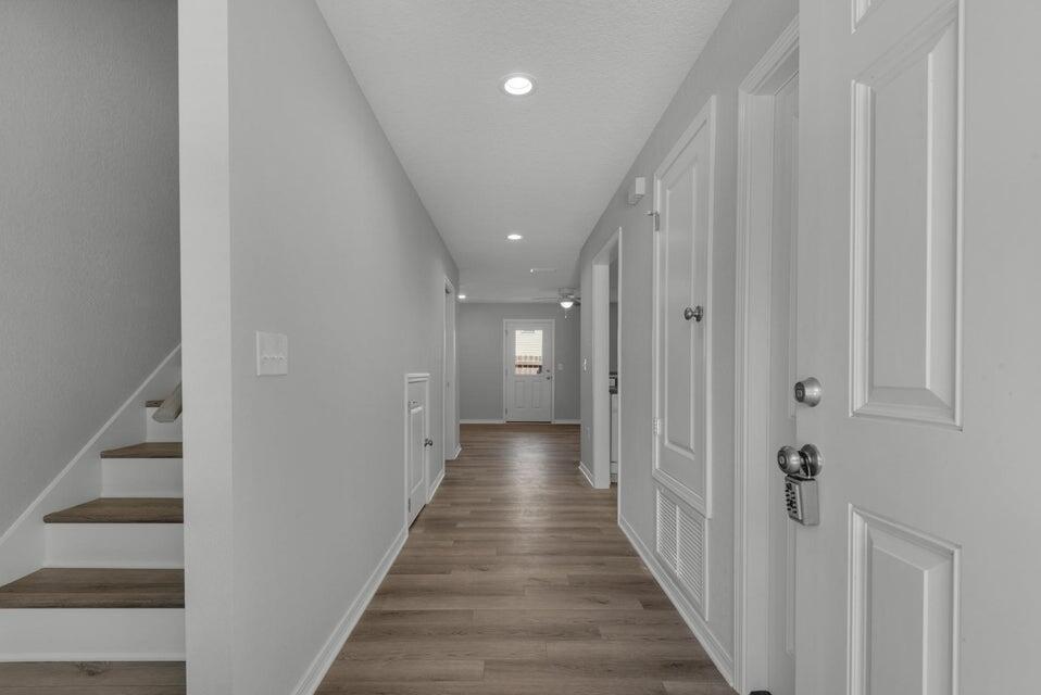 ANASTASIA MANOR T/H - Residential Lease
