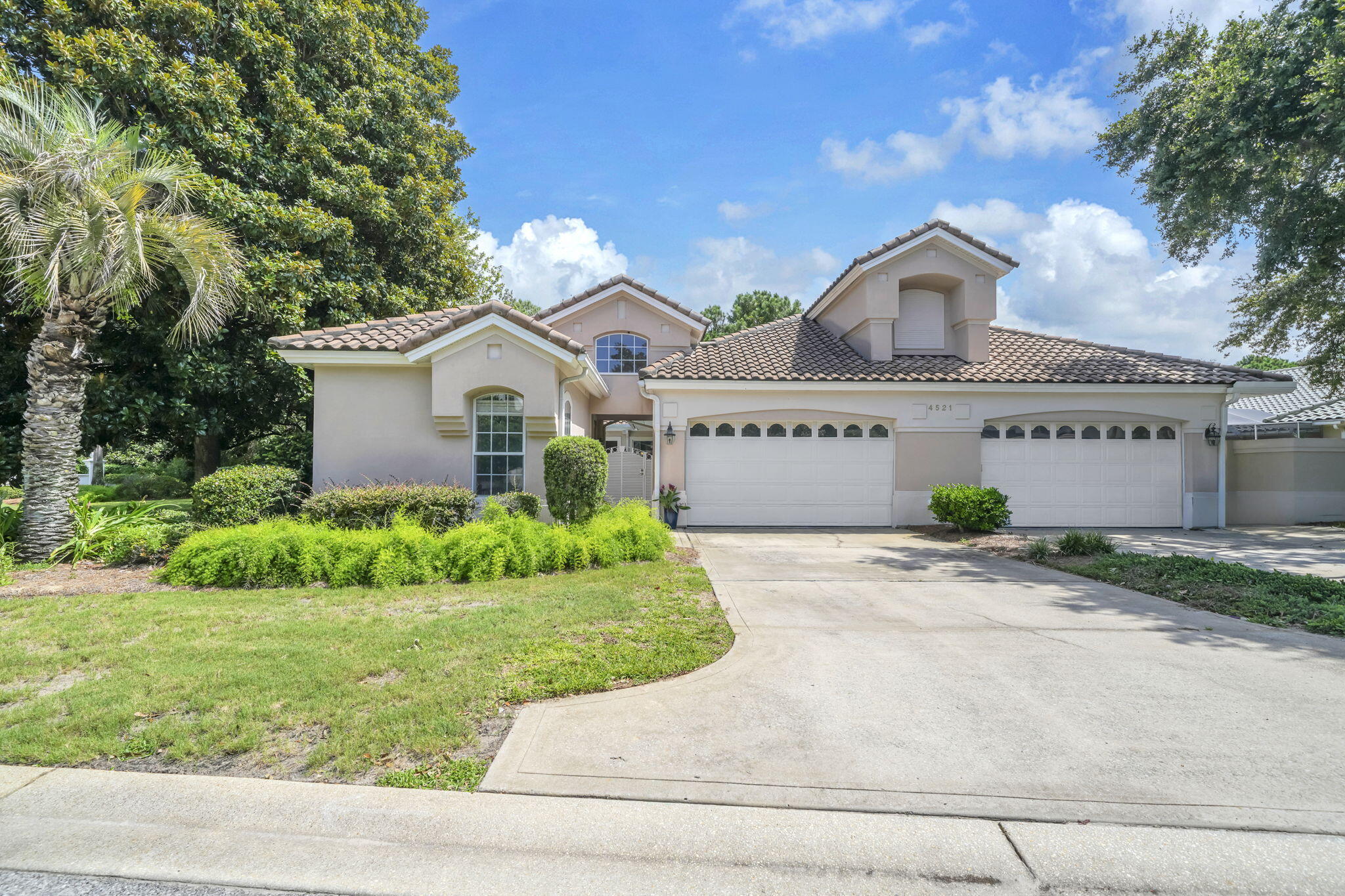 REGATTA BAY PATIO HOMES - Residential