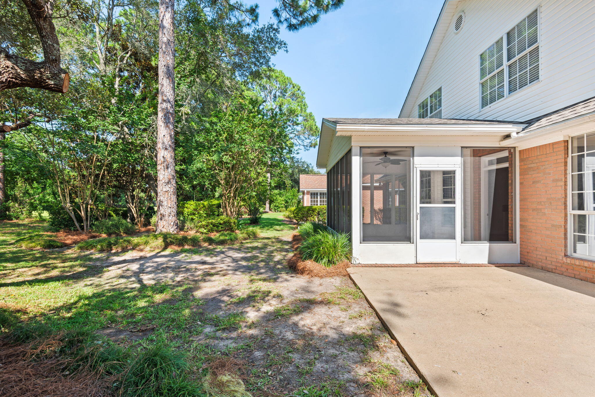 TURNBERRY PLACE - Residential