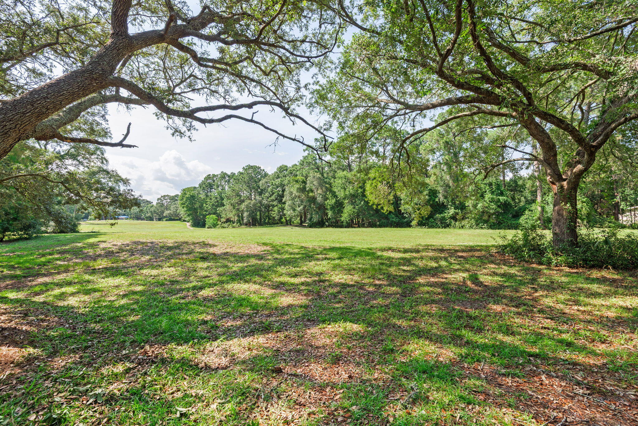 TURNBERRY PLACE - Residential