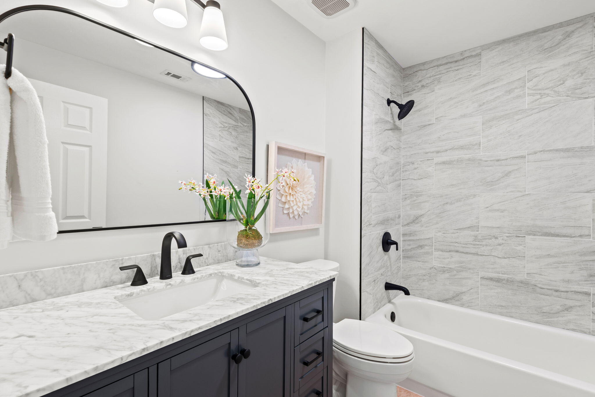 TURNBERRY PLACE - Residential