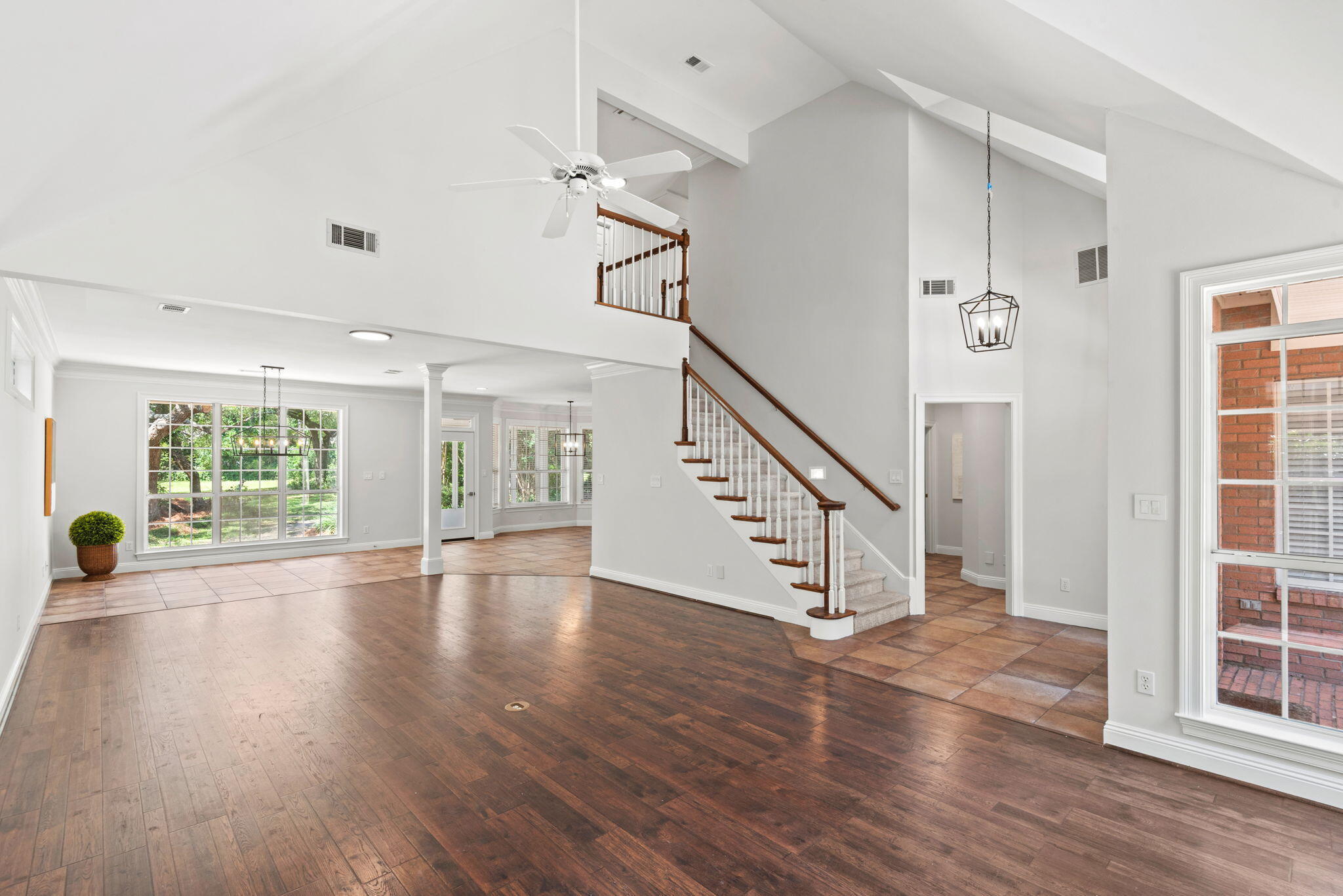 TURNBERRY PLACE - Residential