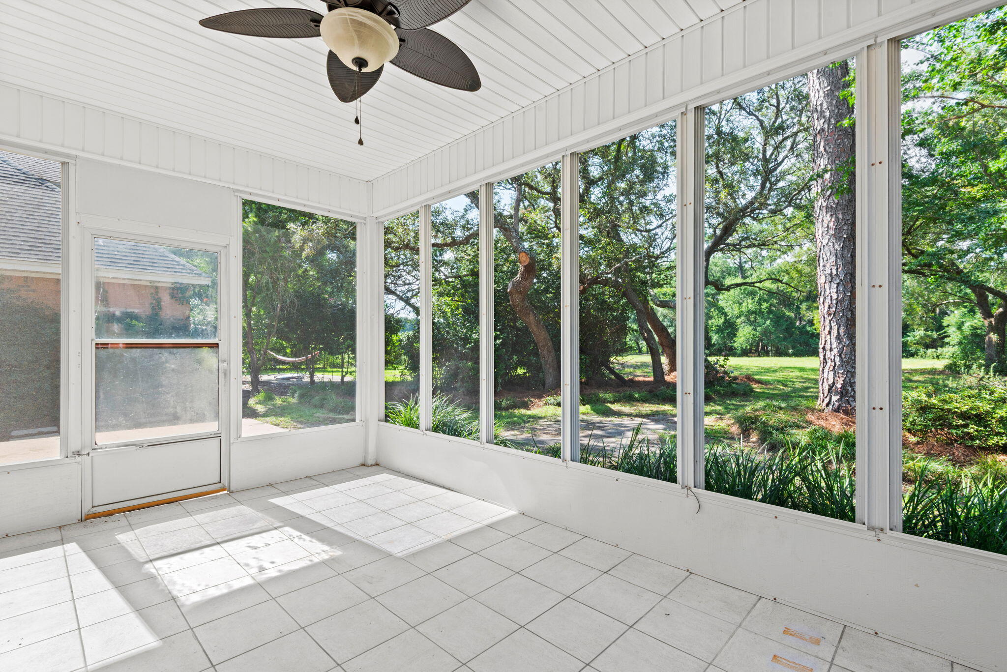 TURNBERRY PLACE - Residential