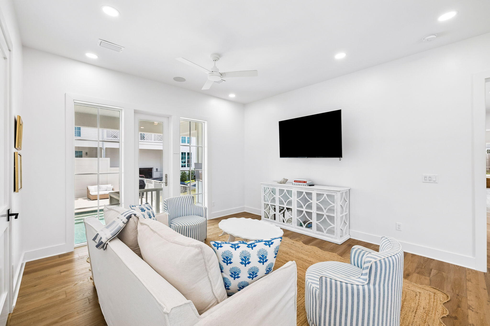 NO RECORDED SUBDIVISION - Residential