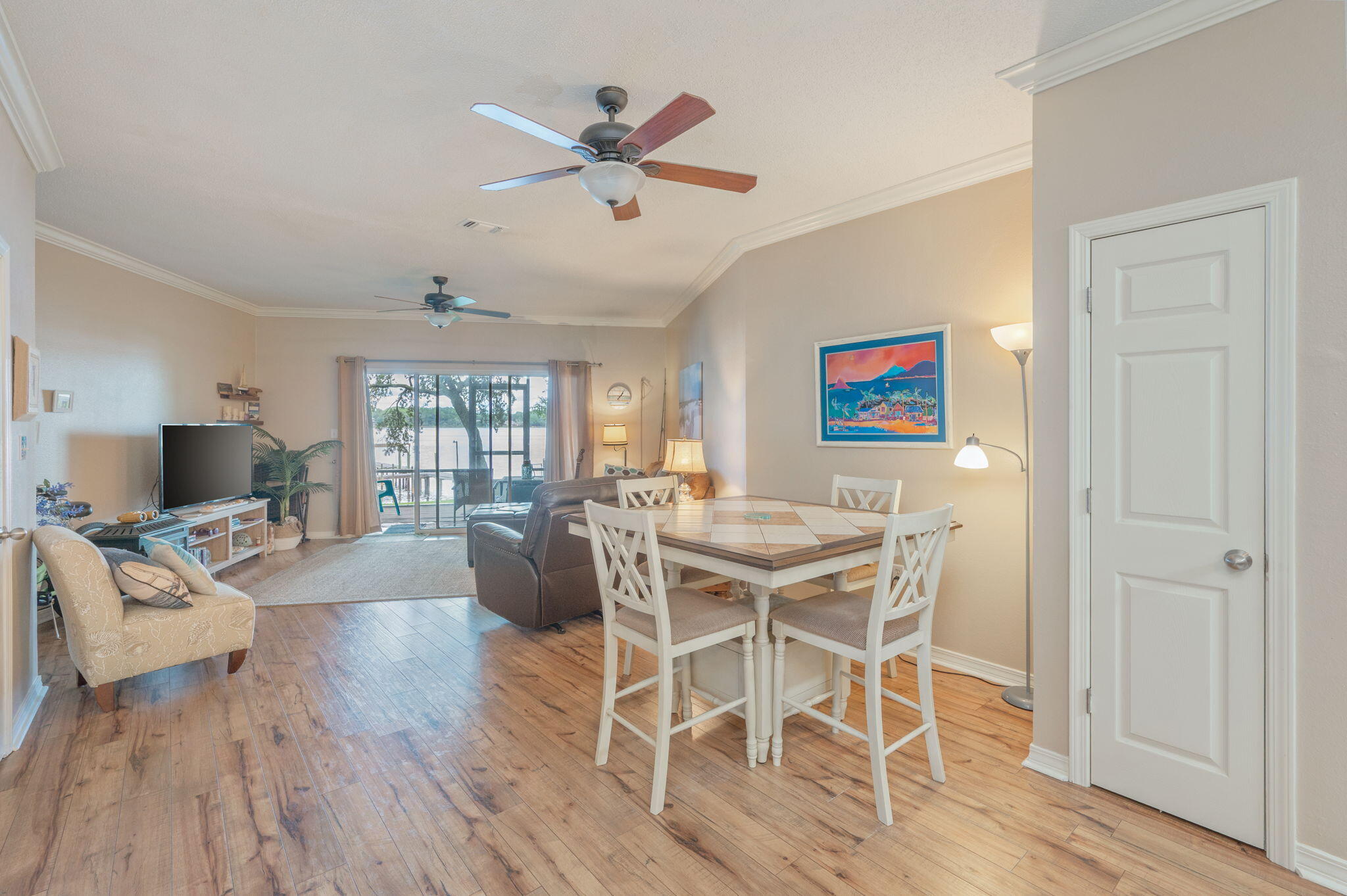 HIDDEN BAY VILLAGE - Residential