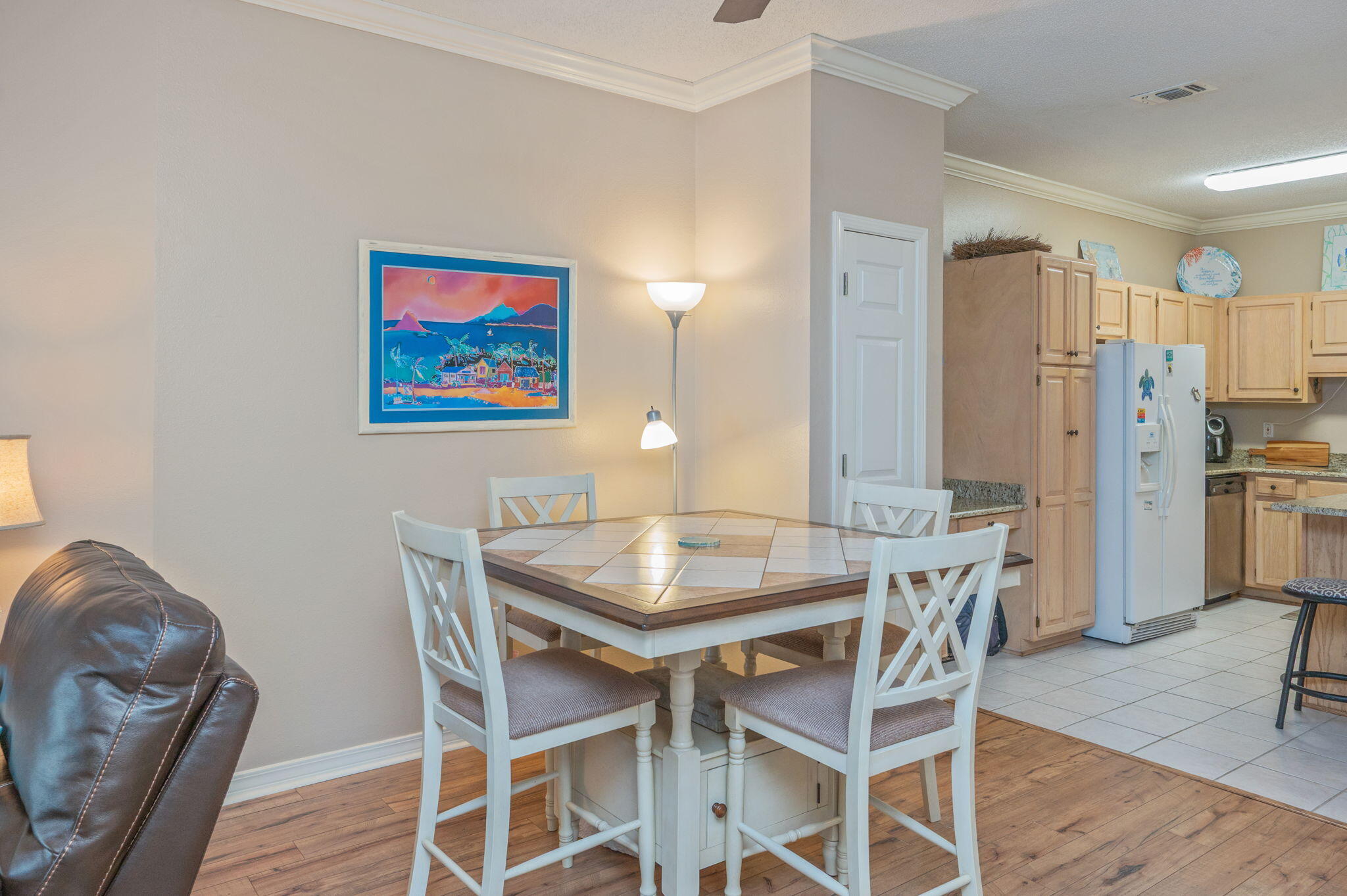 HIDDEN BAY VILLAGE - Residential