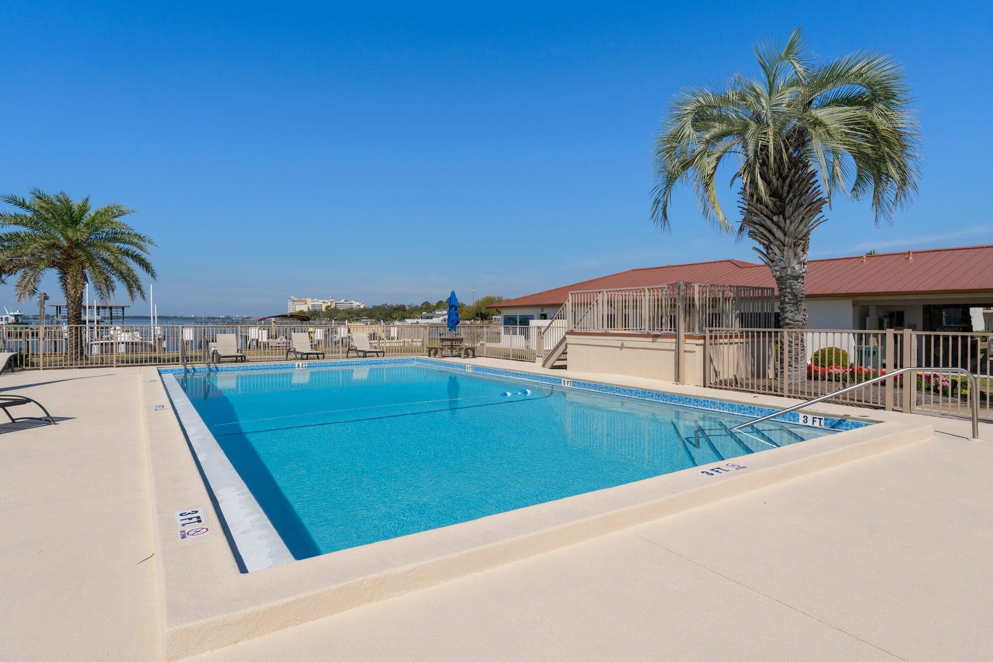 LANDMARK CONDO - Residential