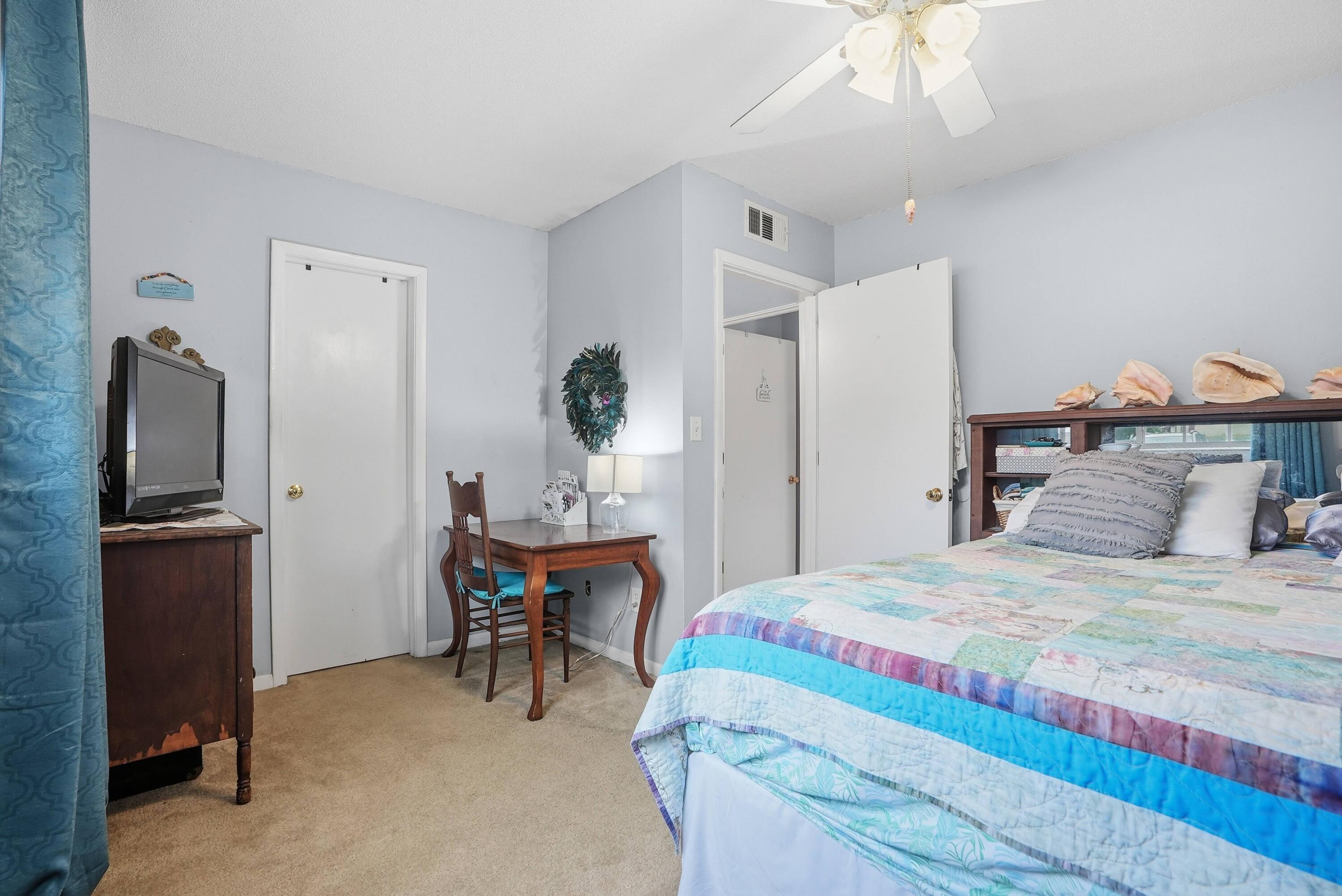 LANDMARK CONDO - Residential