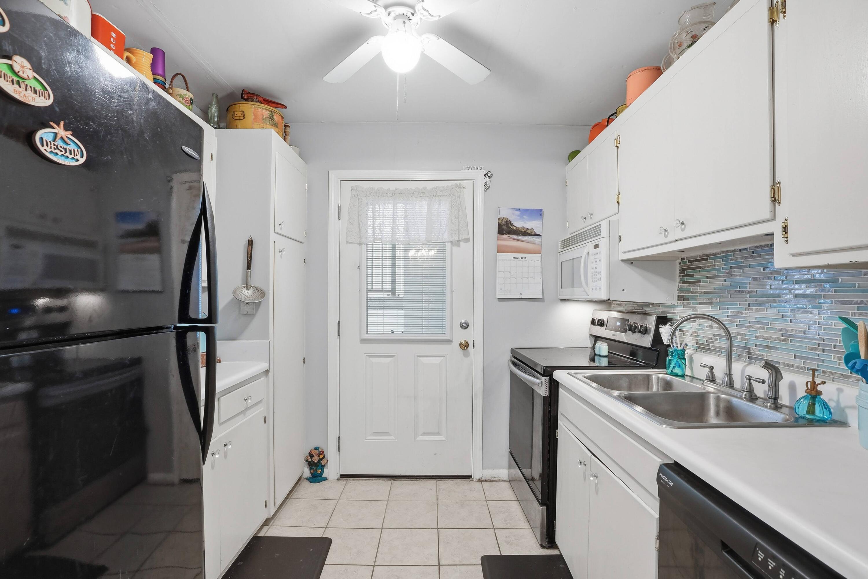 LANDMARK CONDO - Residential