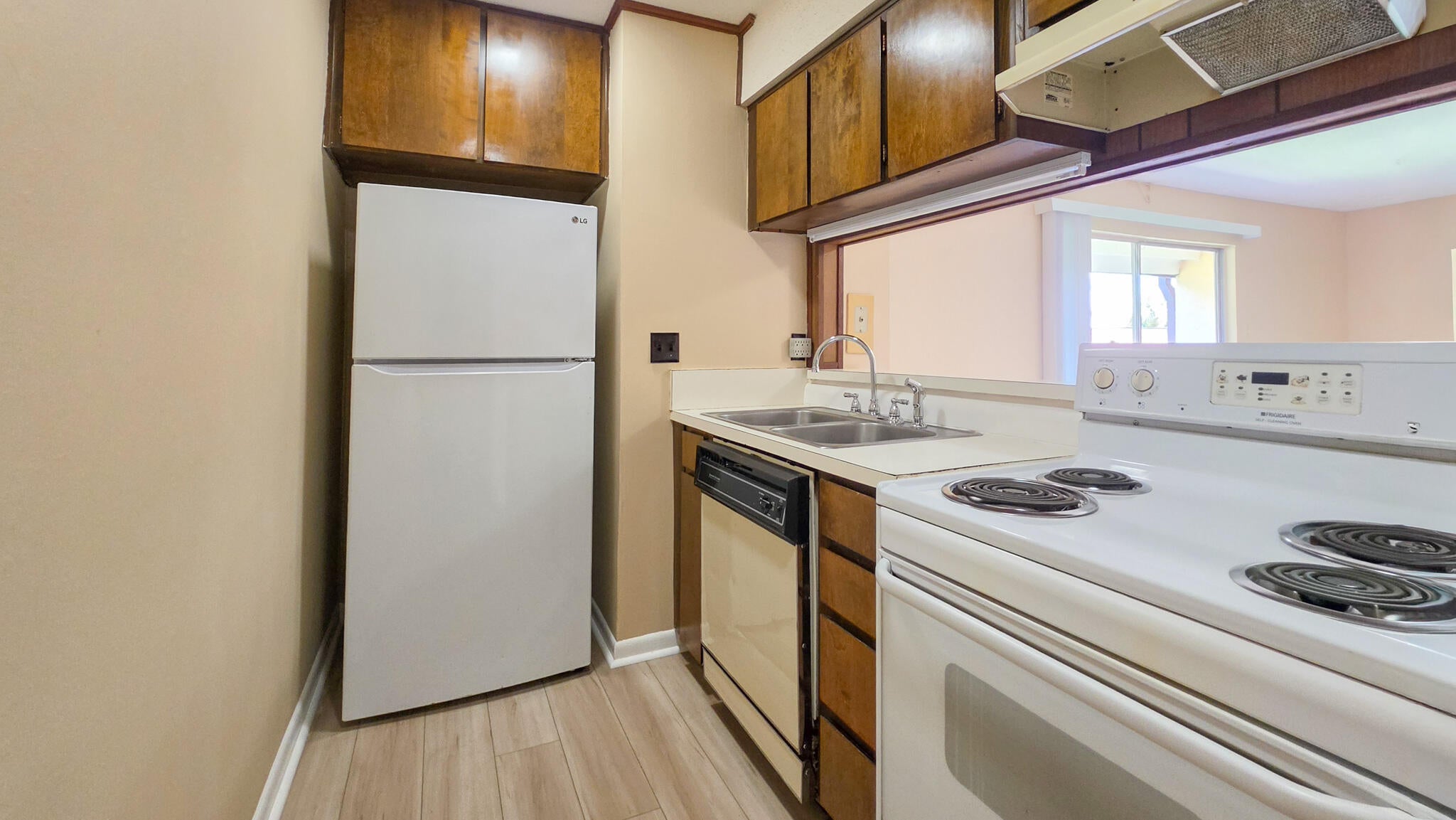 SPANISH VILLAS CONDO - Residential