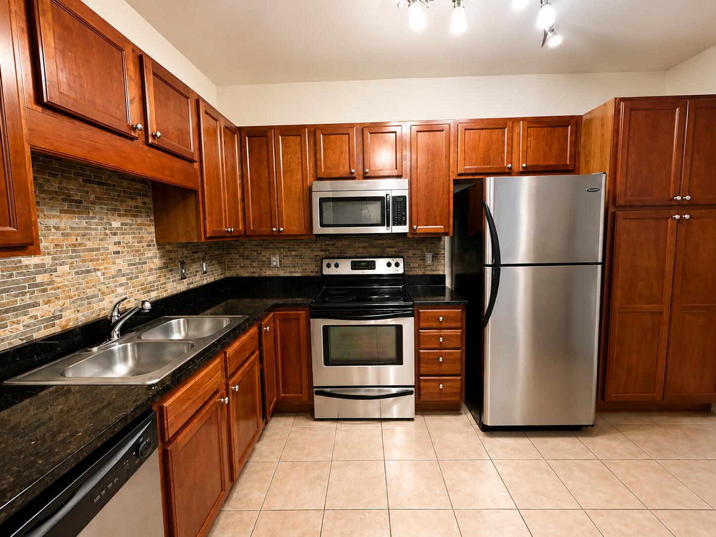 CARONDOLET T/H - Residential Lease