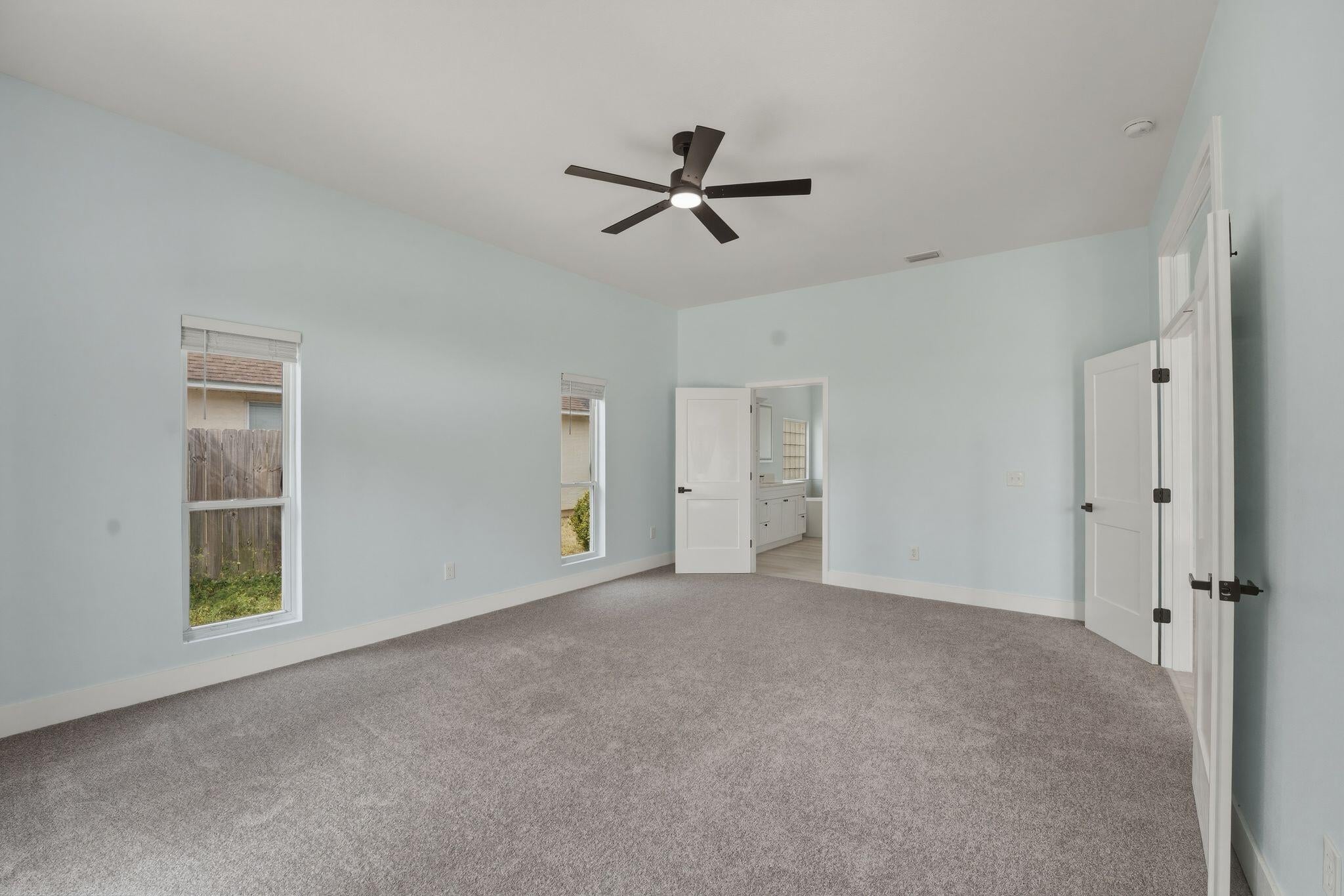 COUNTRY CLUB HARBOUR ESTATES - Residential