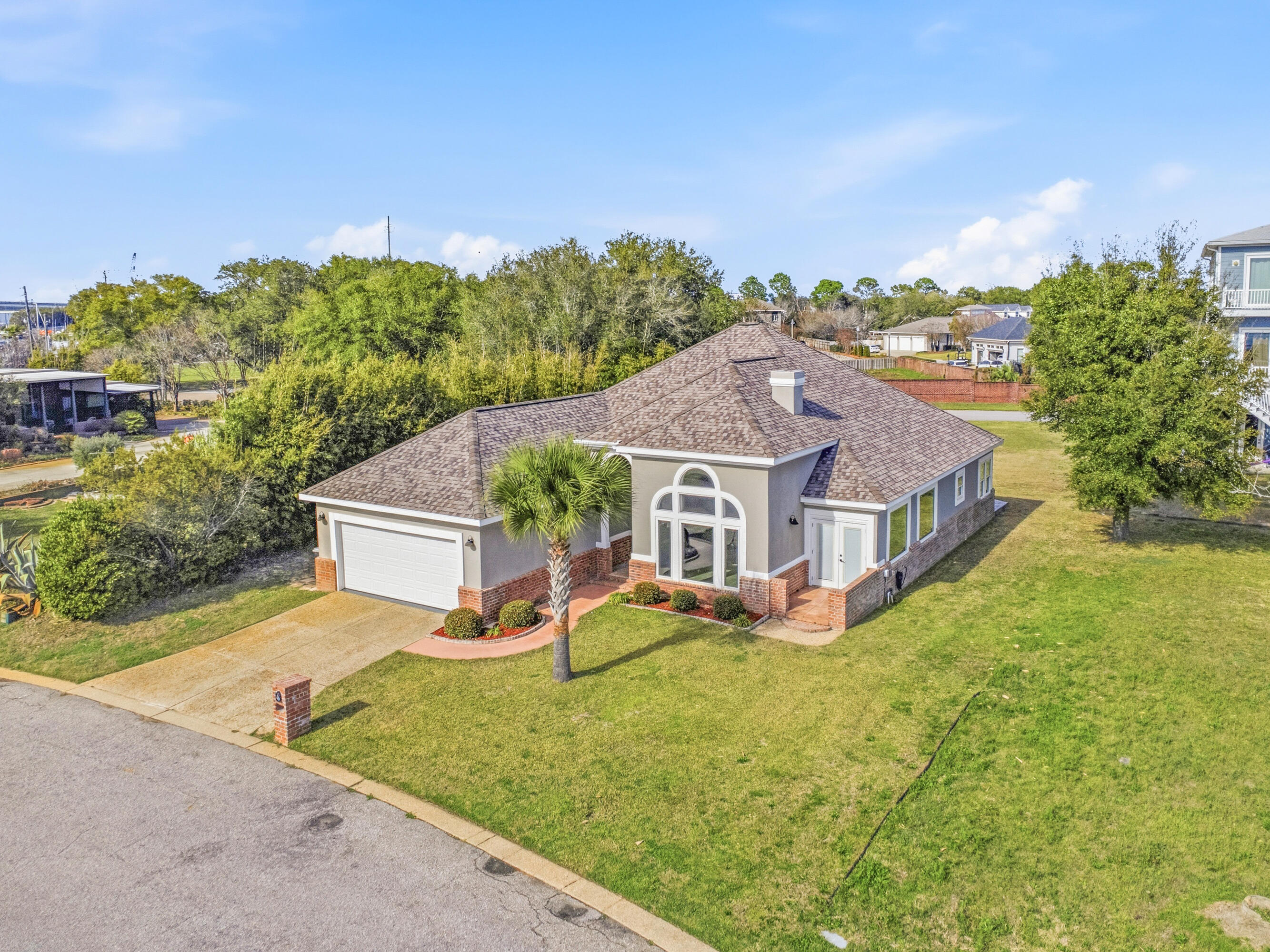 Baywinds - Residential