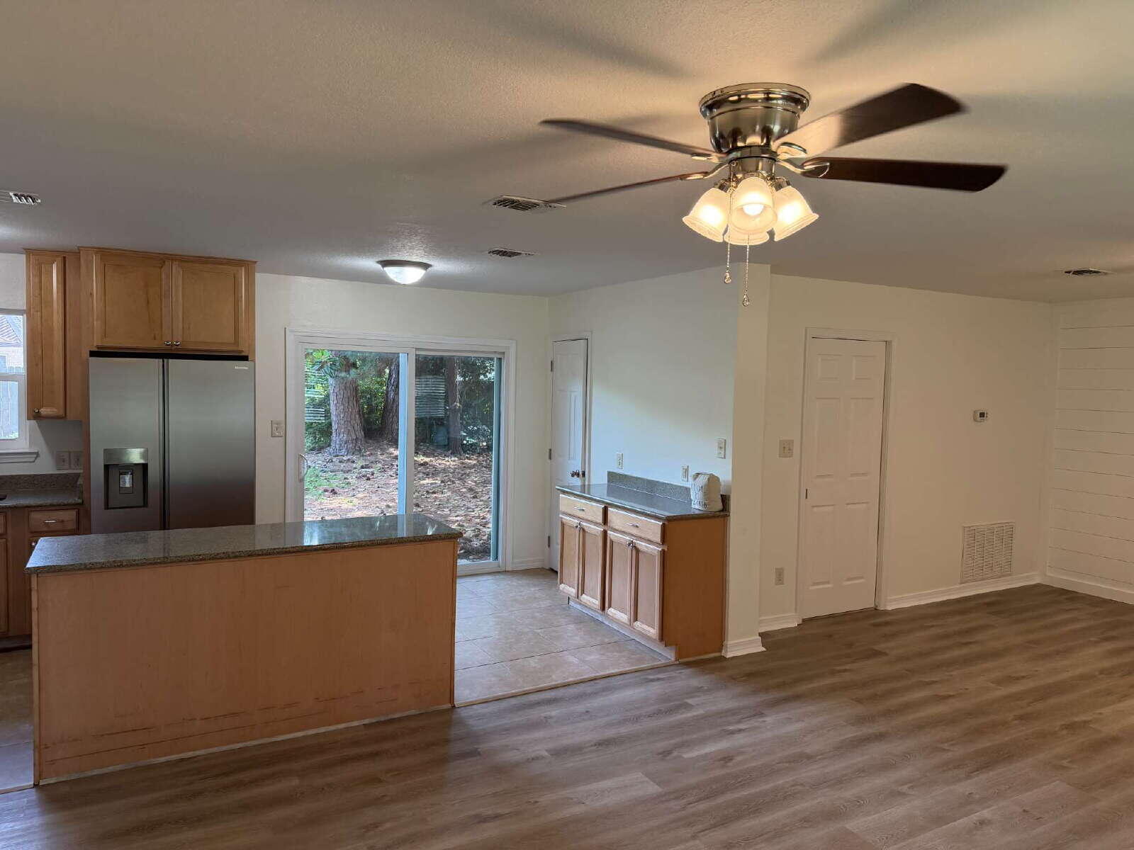 SEABREEZE 5TH ADDN - Residential Lease