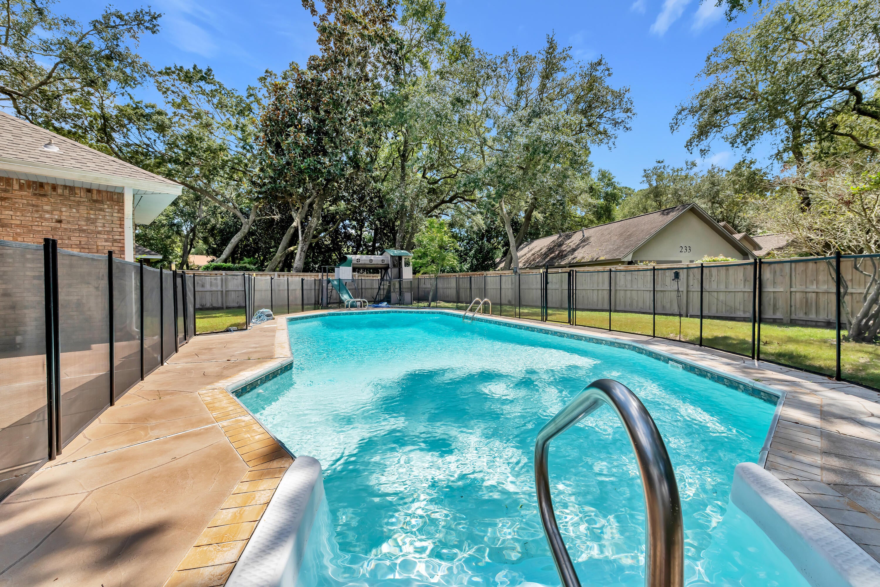 WINDWARD PH 3 - Residential