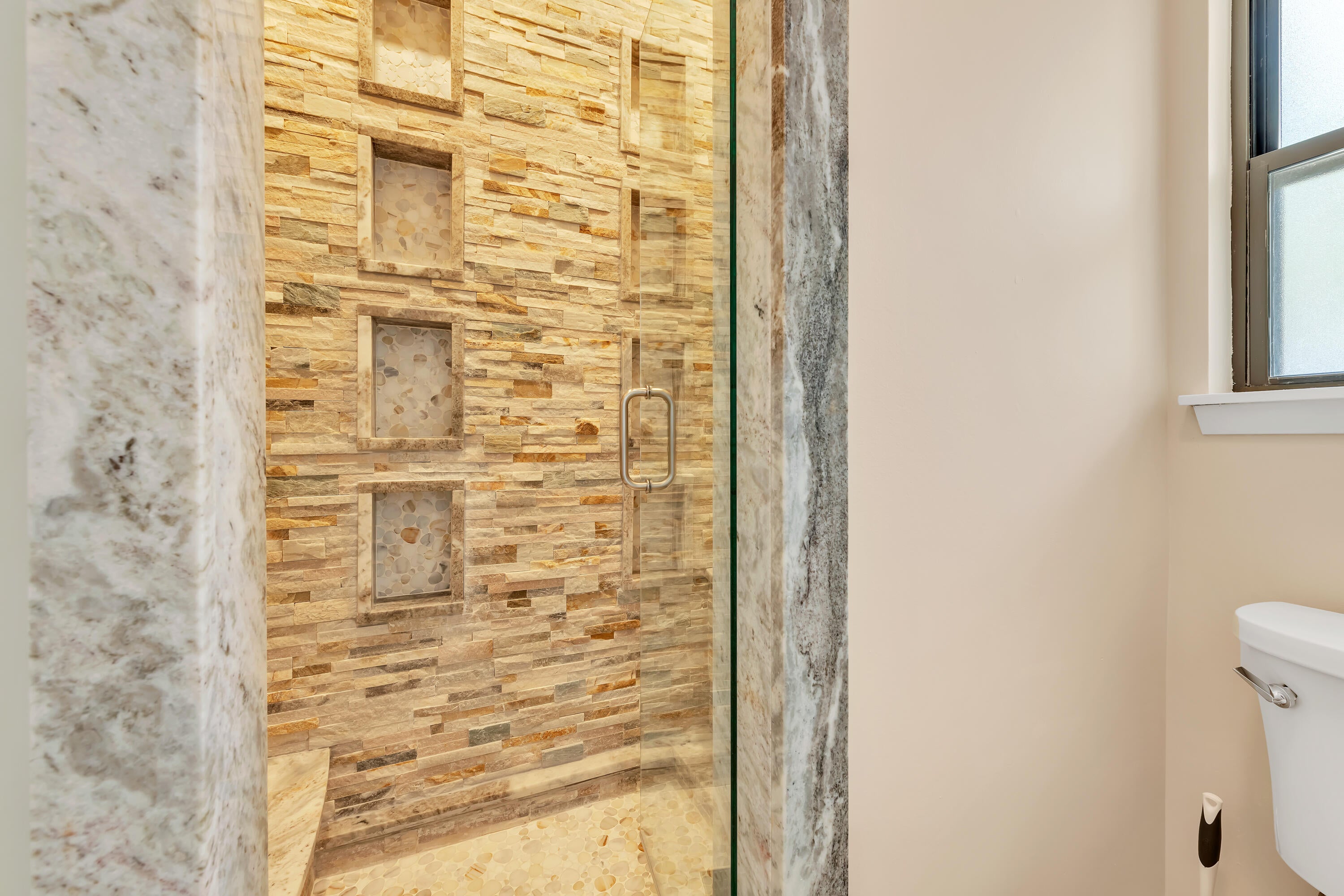 WINDWARD PH 3 - Residential