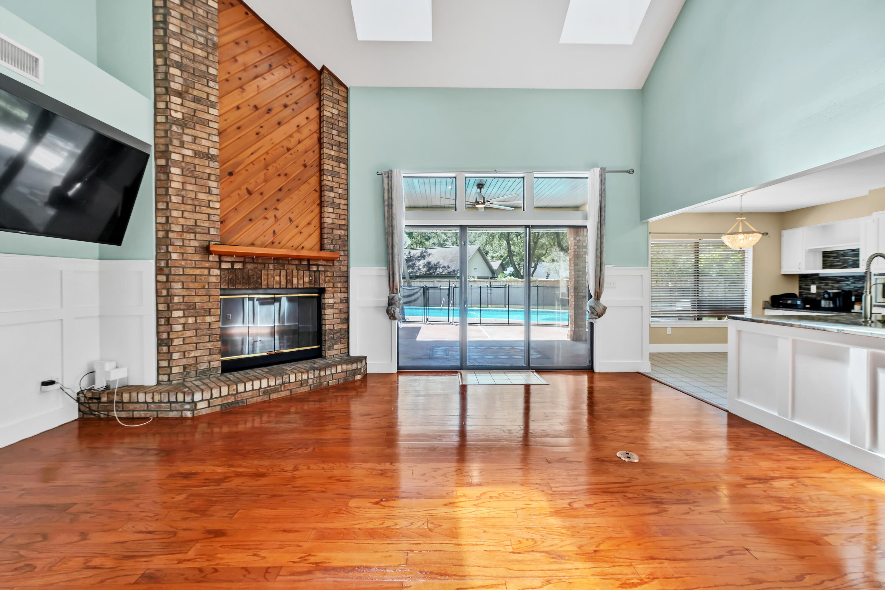 WINDWARD PH 3 - Residential
