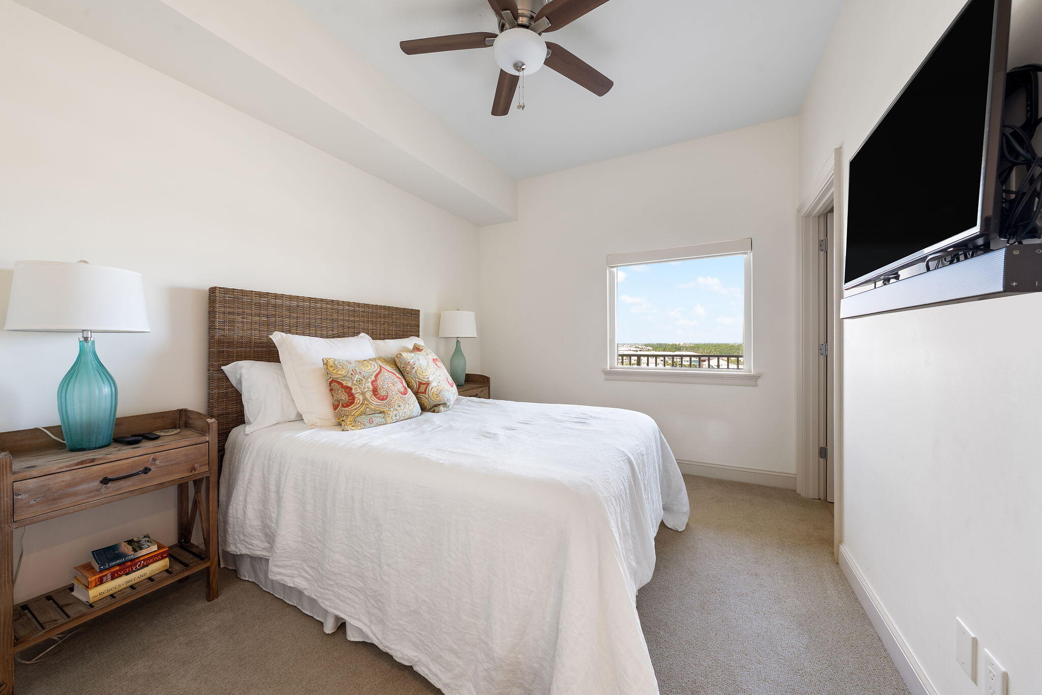 VISTA DEL MAR CONDO - Residential