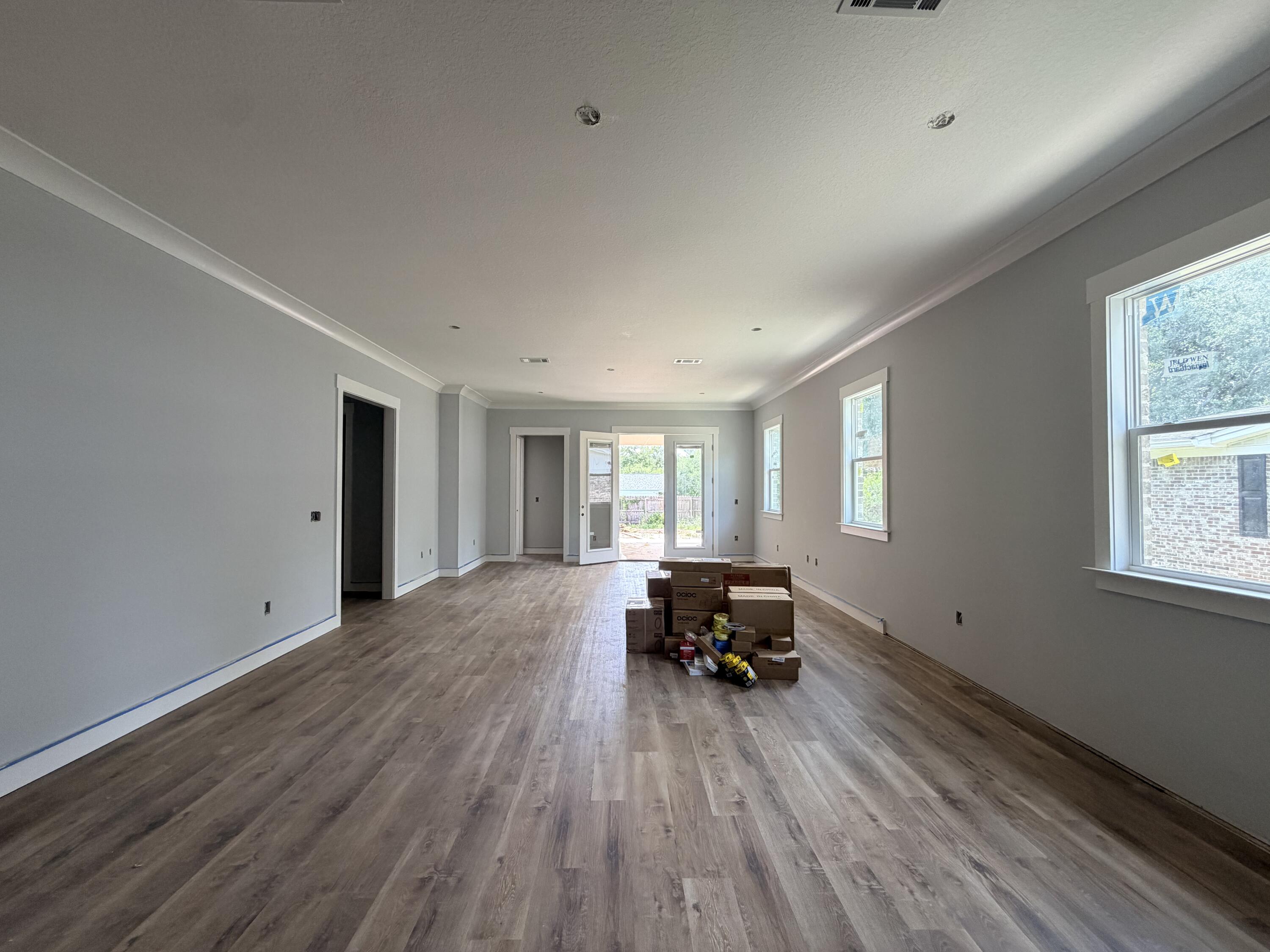 LONGWOOD - Residential
