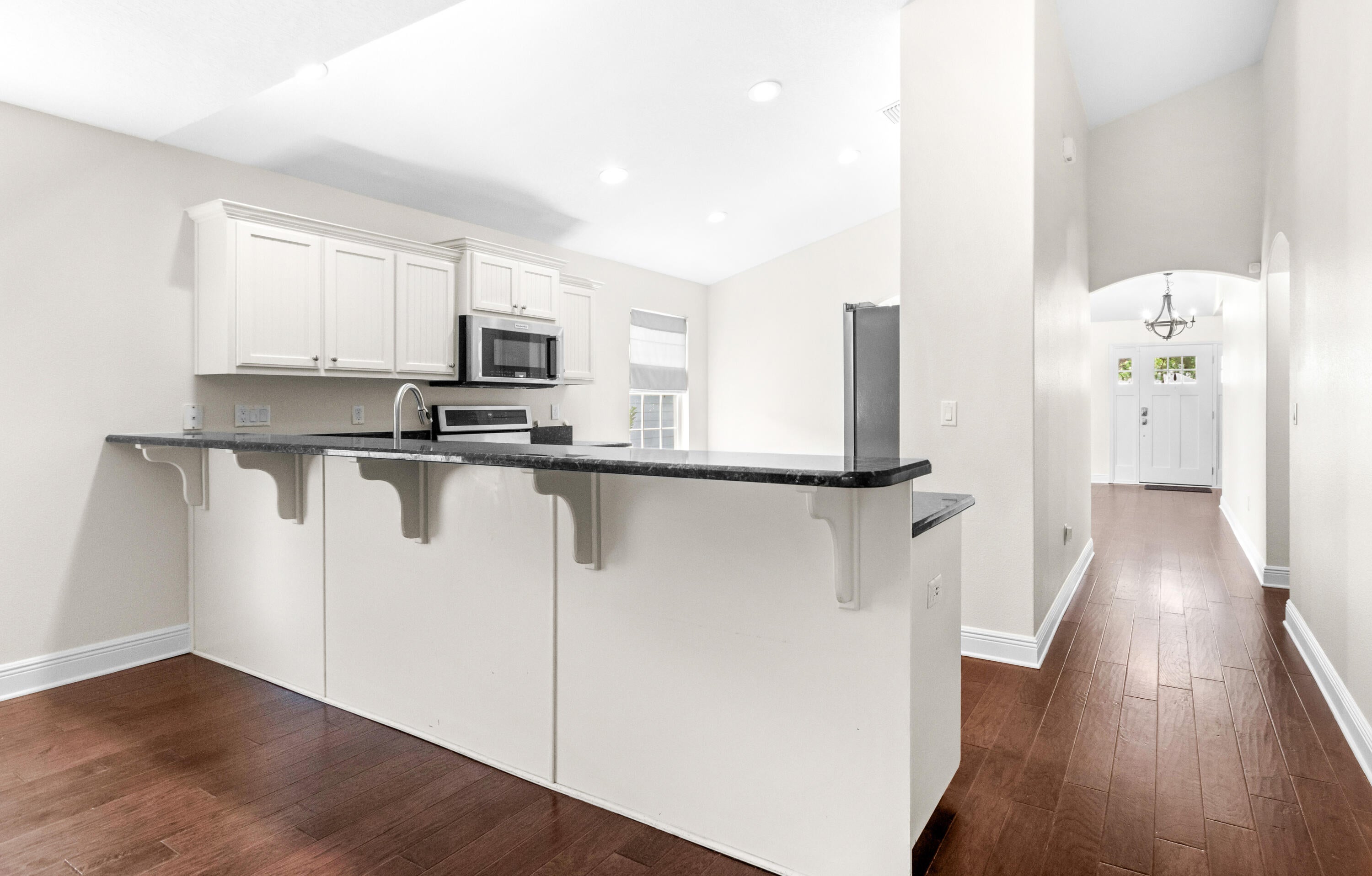 EAGLE BAY - Residential Lease