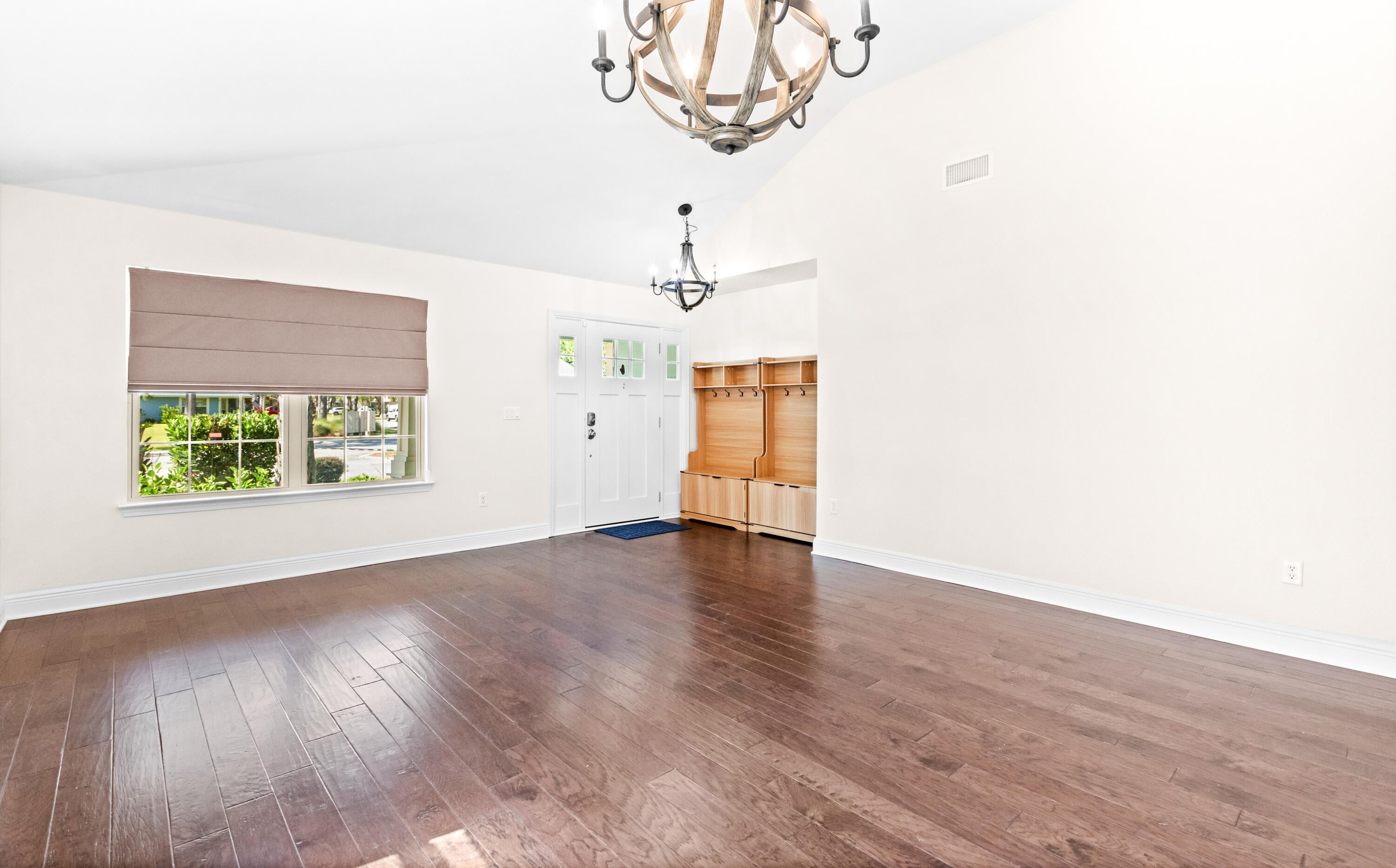EAGLE BAY - Residential Lease
