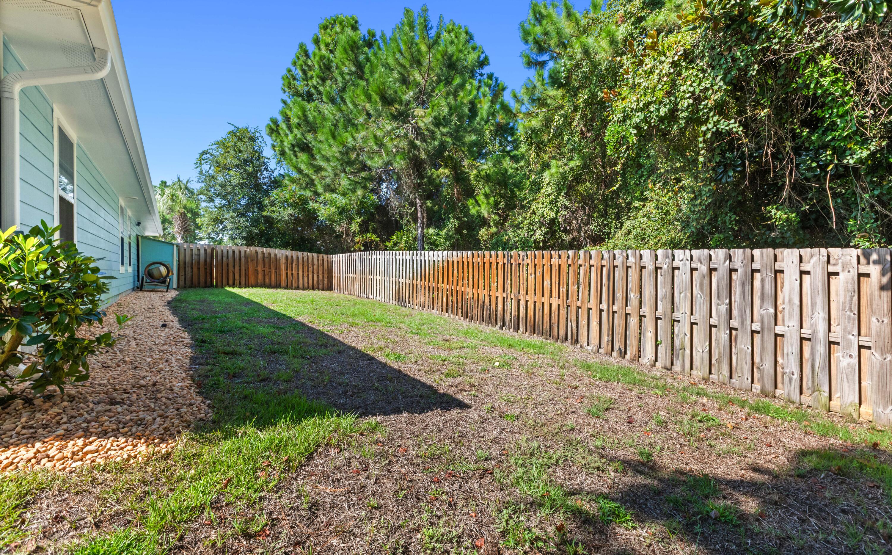 EAGLE BAY - Residential Lease