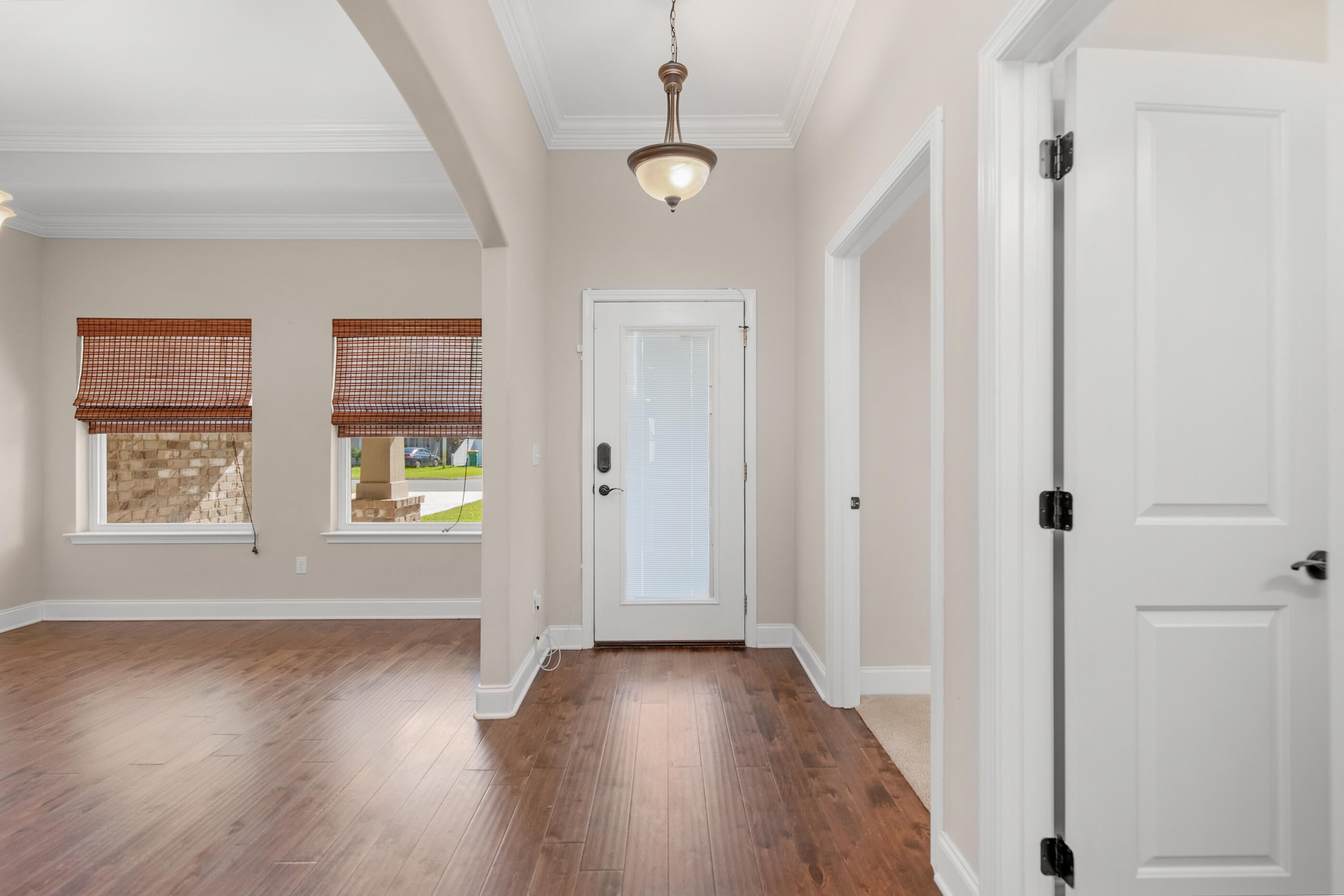 COLONIAL ESTATES - Residential