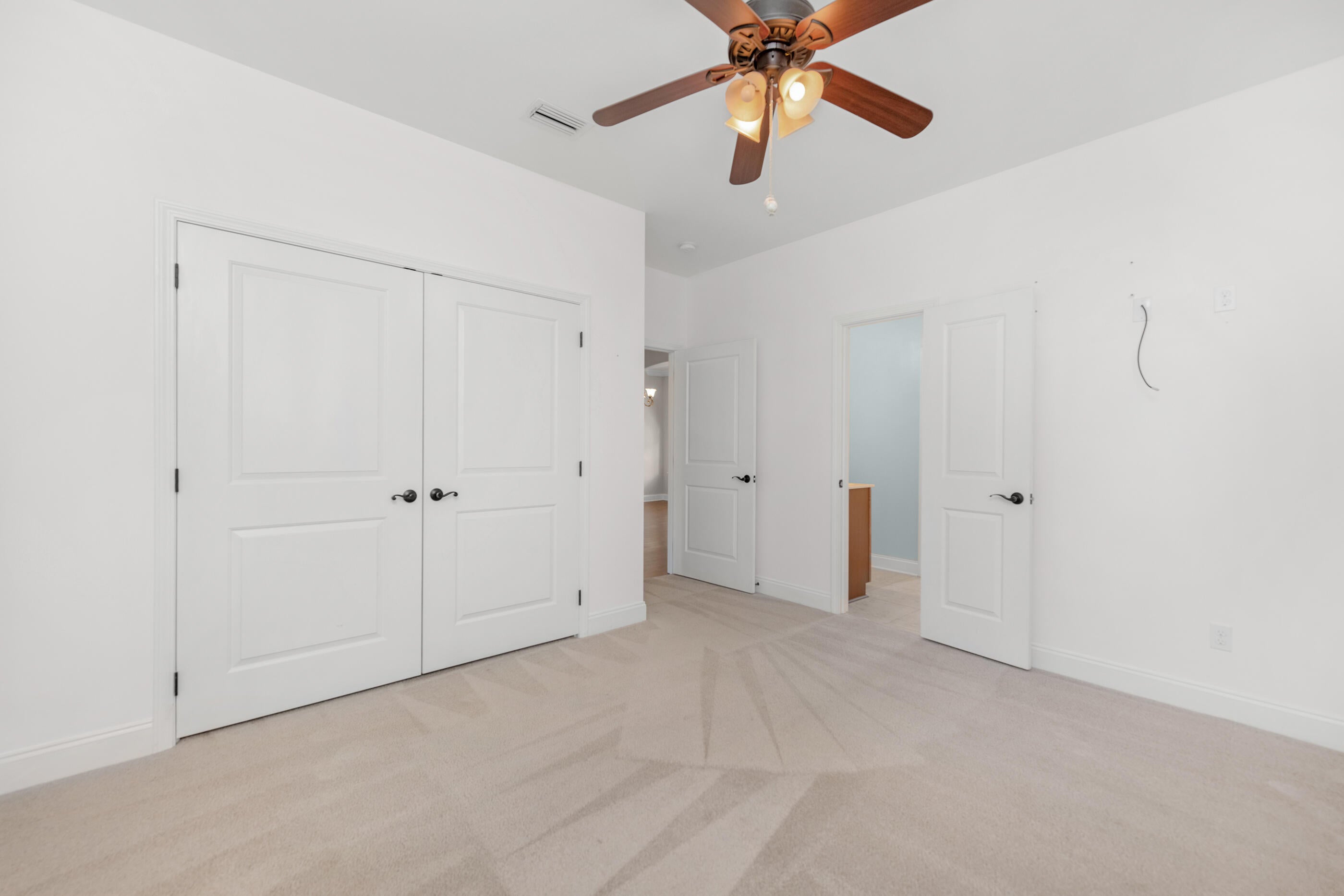 COLONIAL ESTATES - Residential