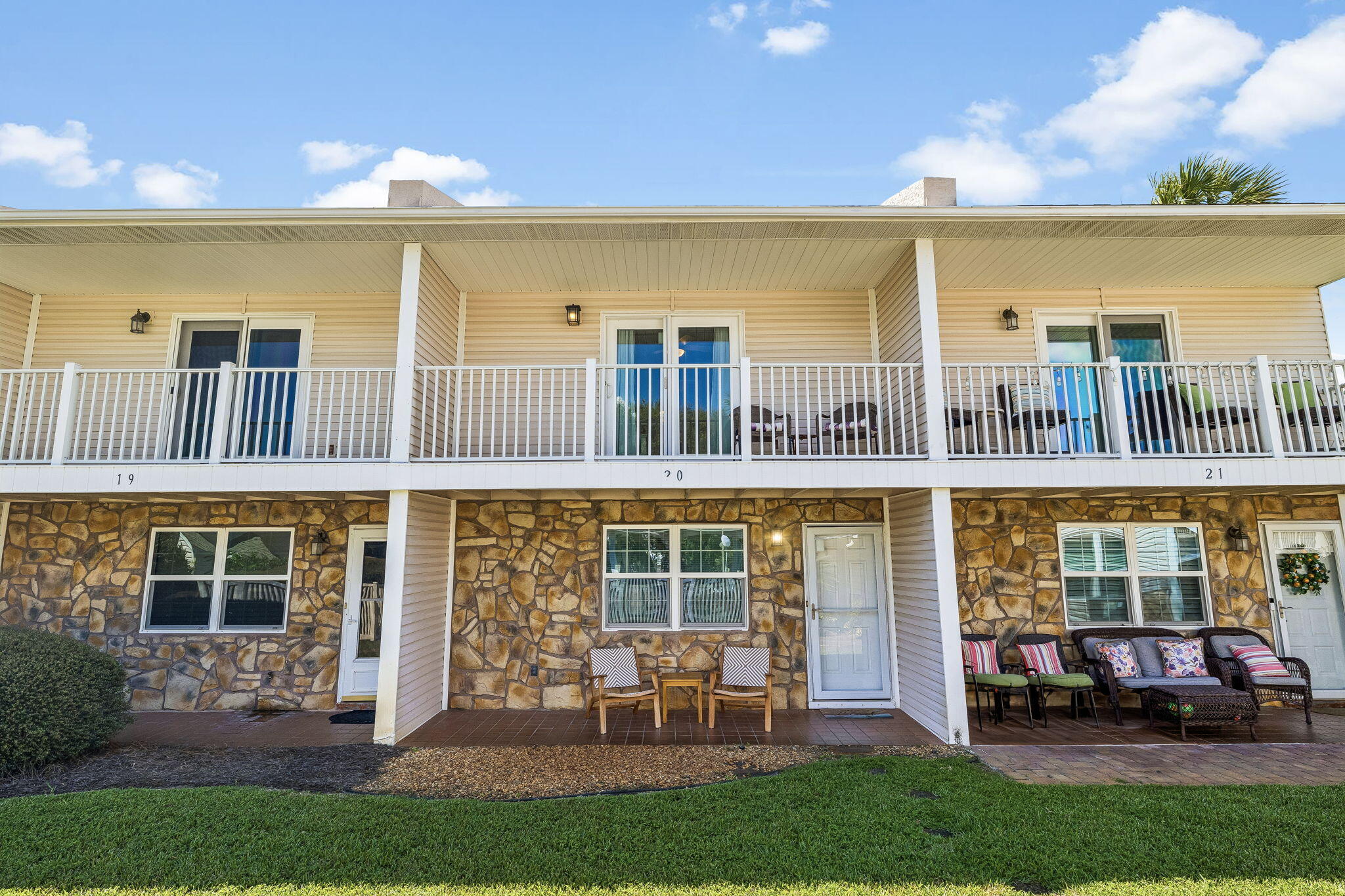 WOODLAND SHORES T/H PH 2 - Residential