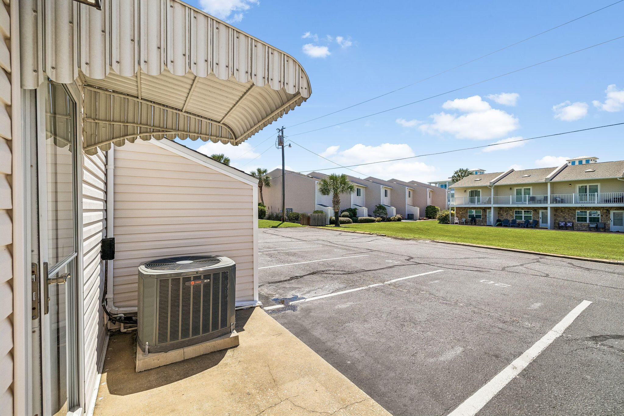 WOODLAND SHORES T/H PH 2 - Residential