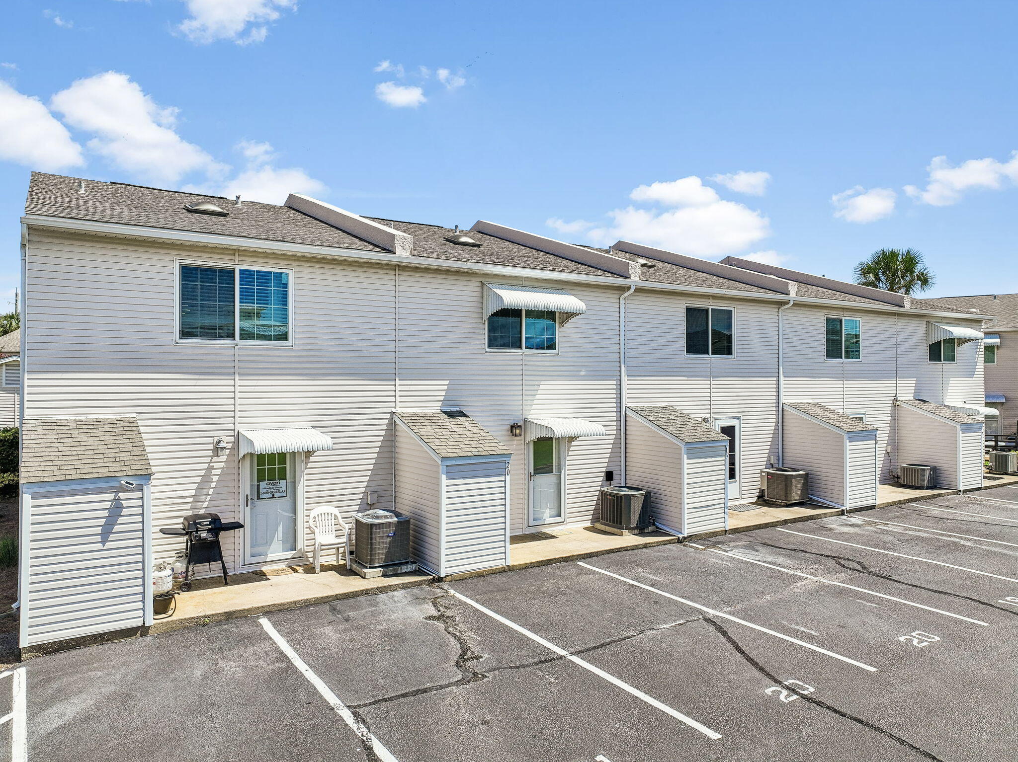 WOODLAND SHORES T/H PH 2 - Residential