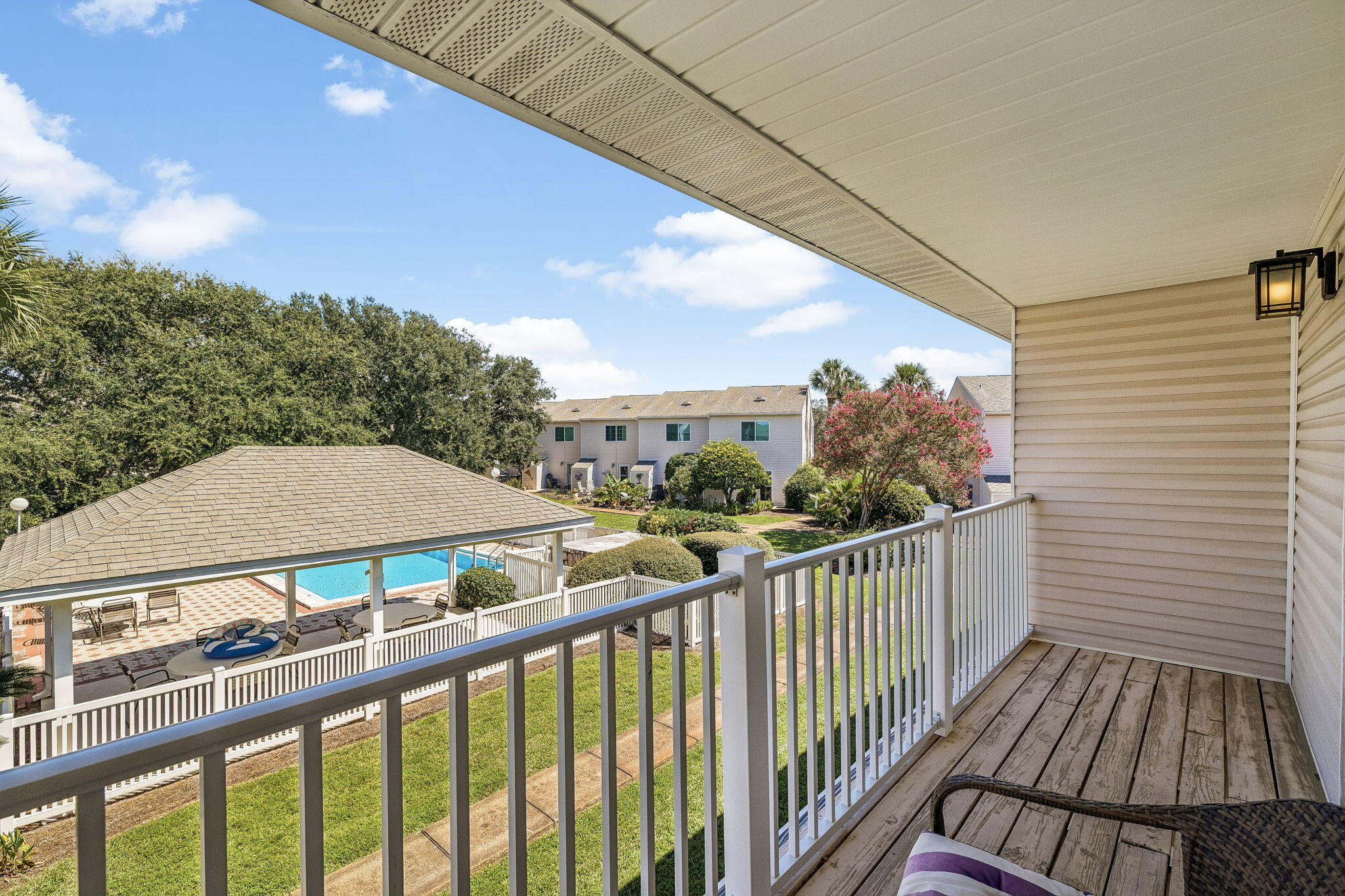 WOODLAND SHORES T/H PH 2 - Residential