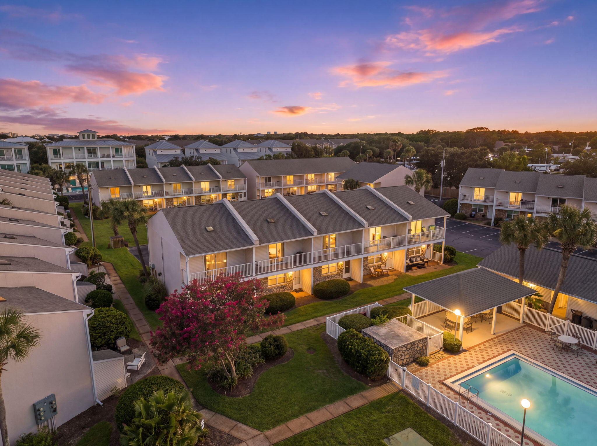 WOODLAND SHORES T/H PH 2 - Residential