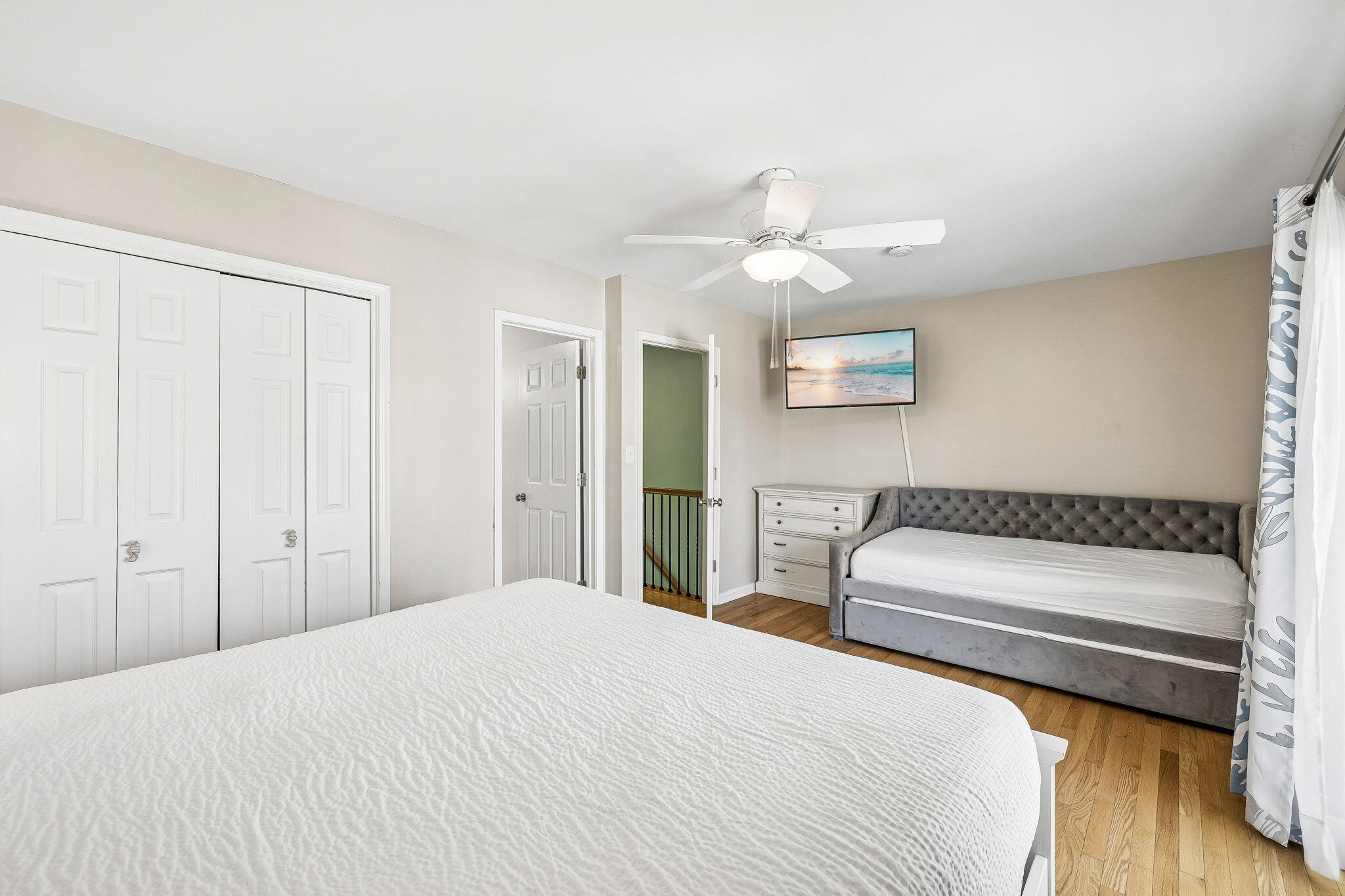 WOODLAND SHORES T/H PH 2 - Residential