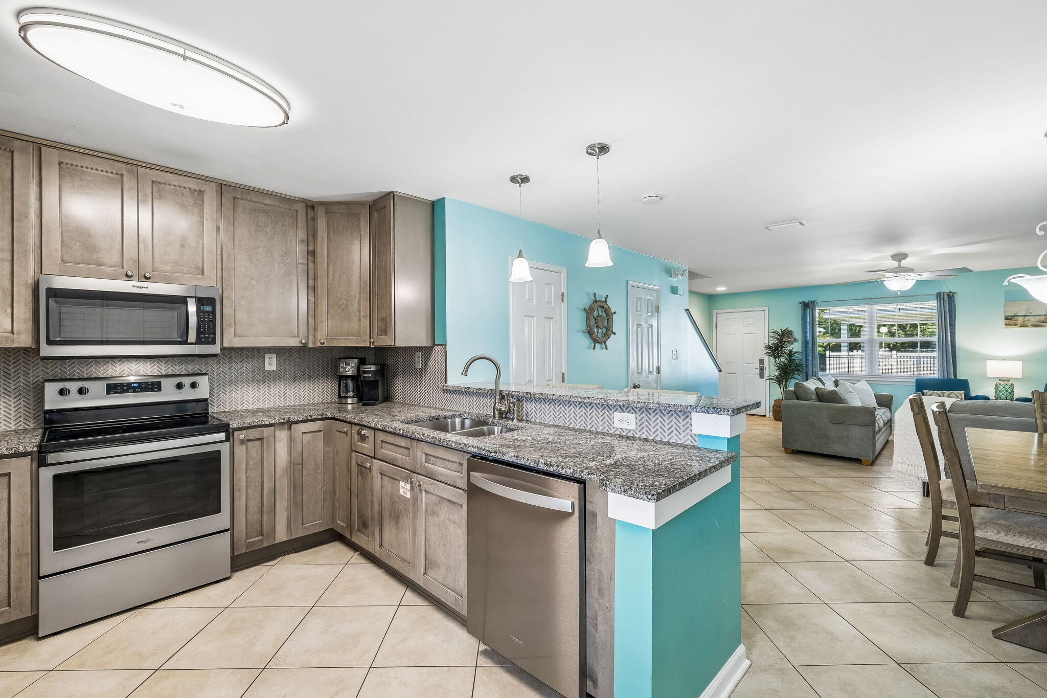 WOODLAND SHORES T/H PH 2 - Residential